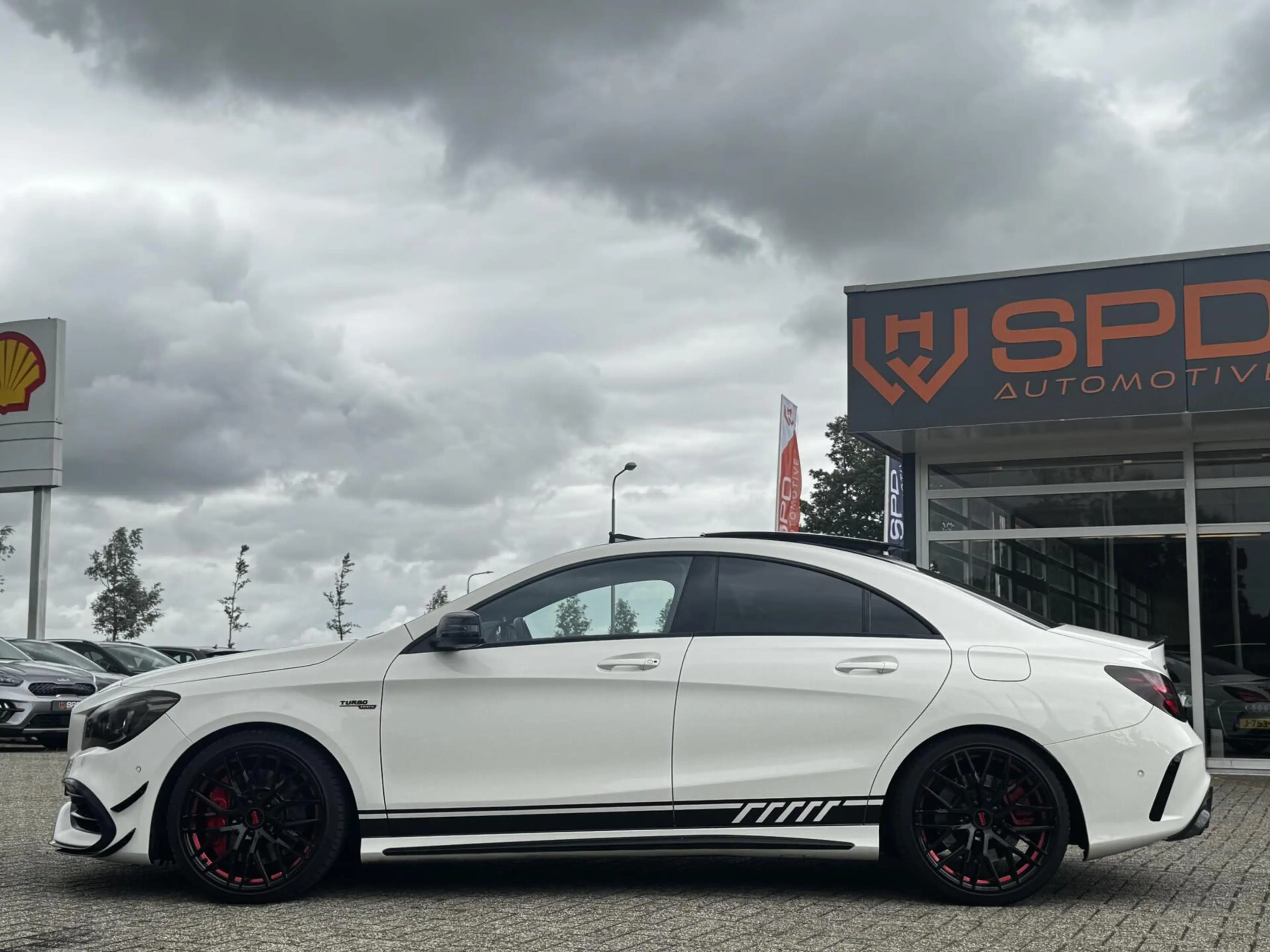 Mercedes-Benz CLA 45 AMG 4MATIC|Pano|Performance|19"|381PK — photo 3