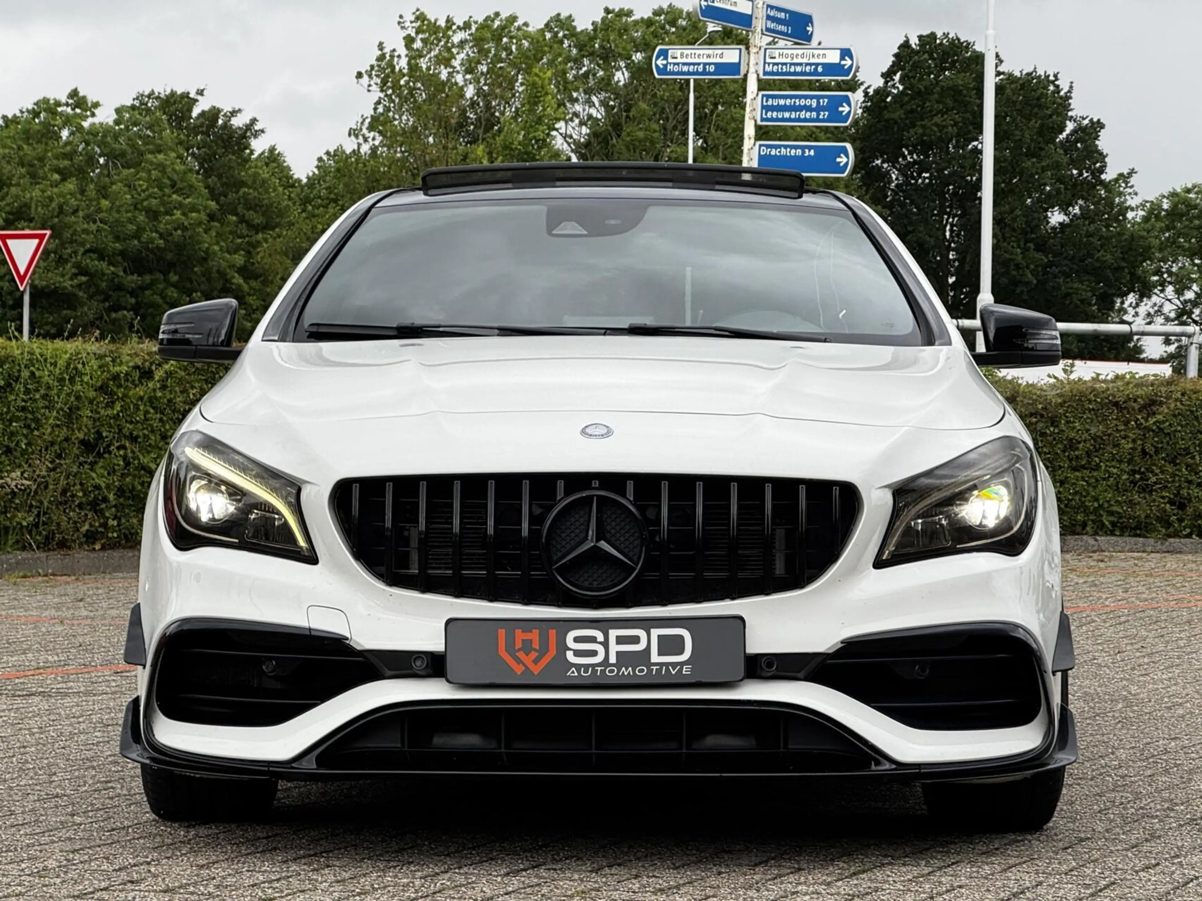 Mercedes-Benz CLA 45 AMG 4MATIC|Pano|Performance|19"|381PK — photo 9