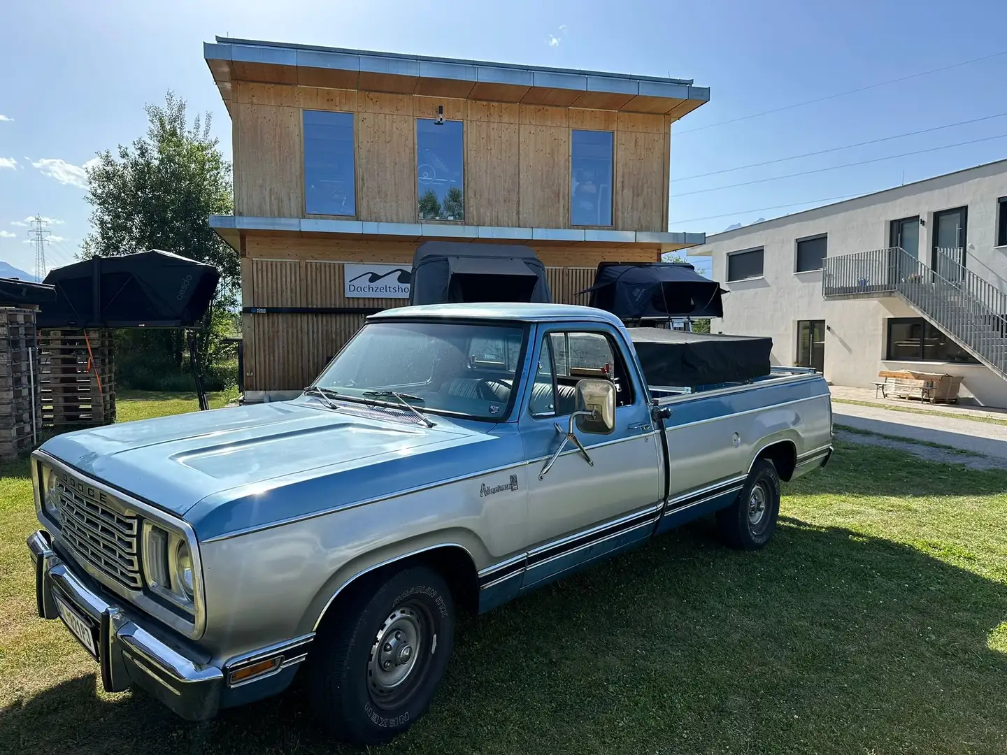 Dodge D100 Adventure Синій - 1