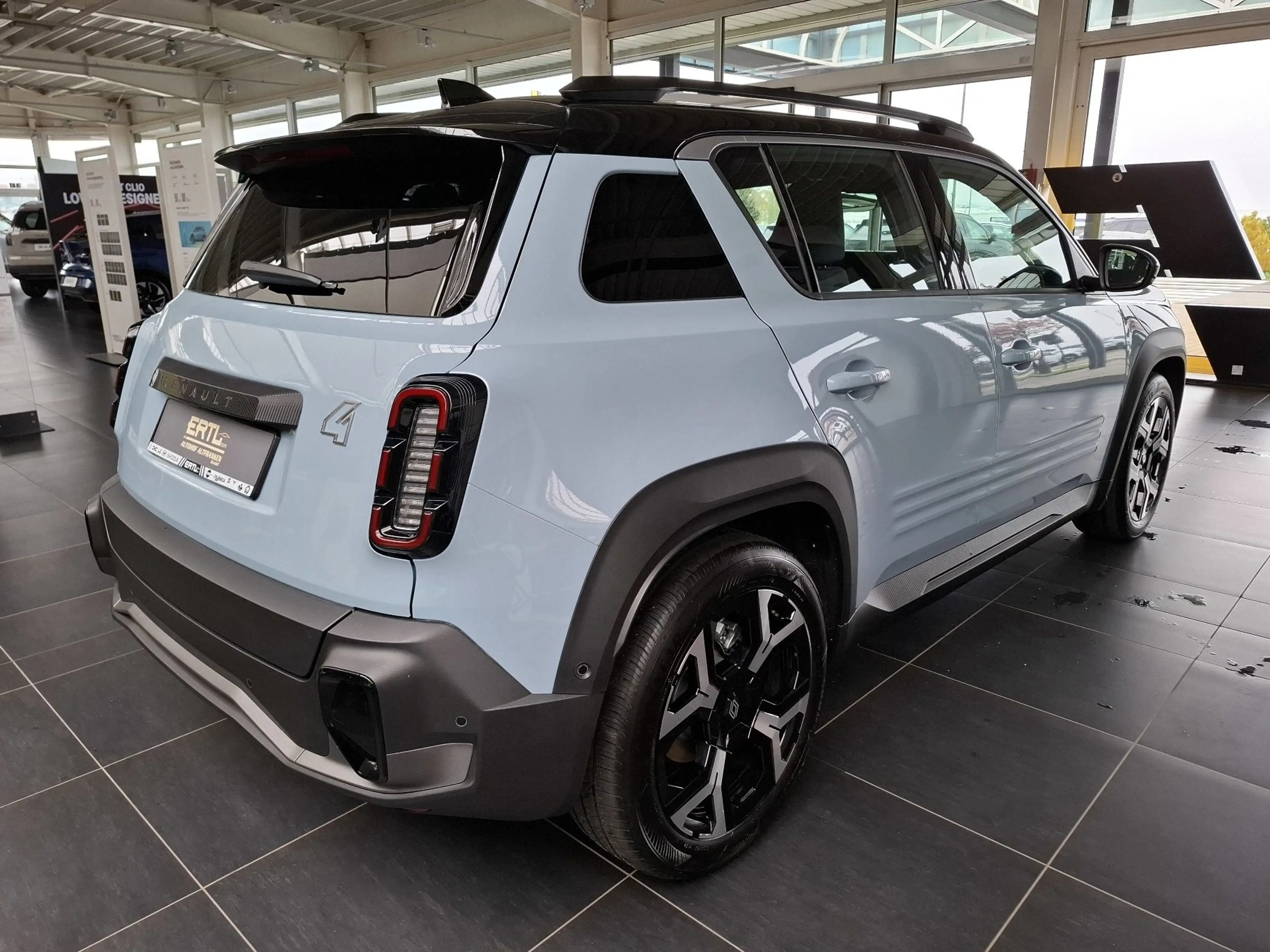 Renault R 4 E-Tech elektrisch Techno 150 Comfort Range — photo 6