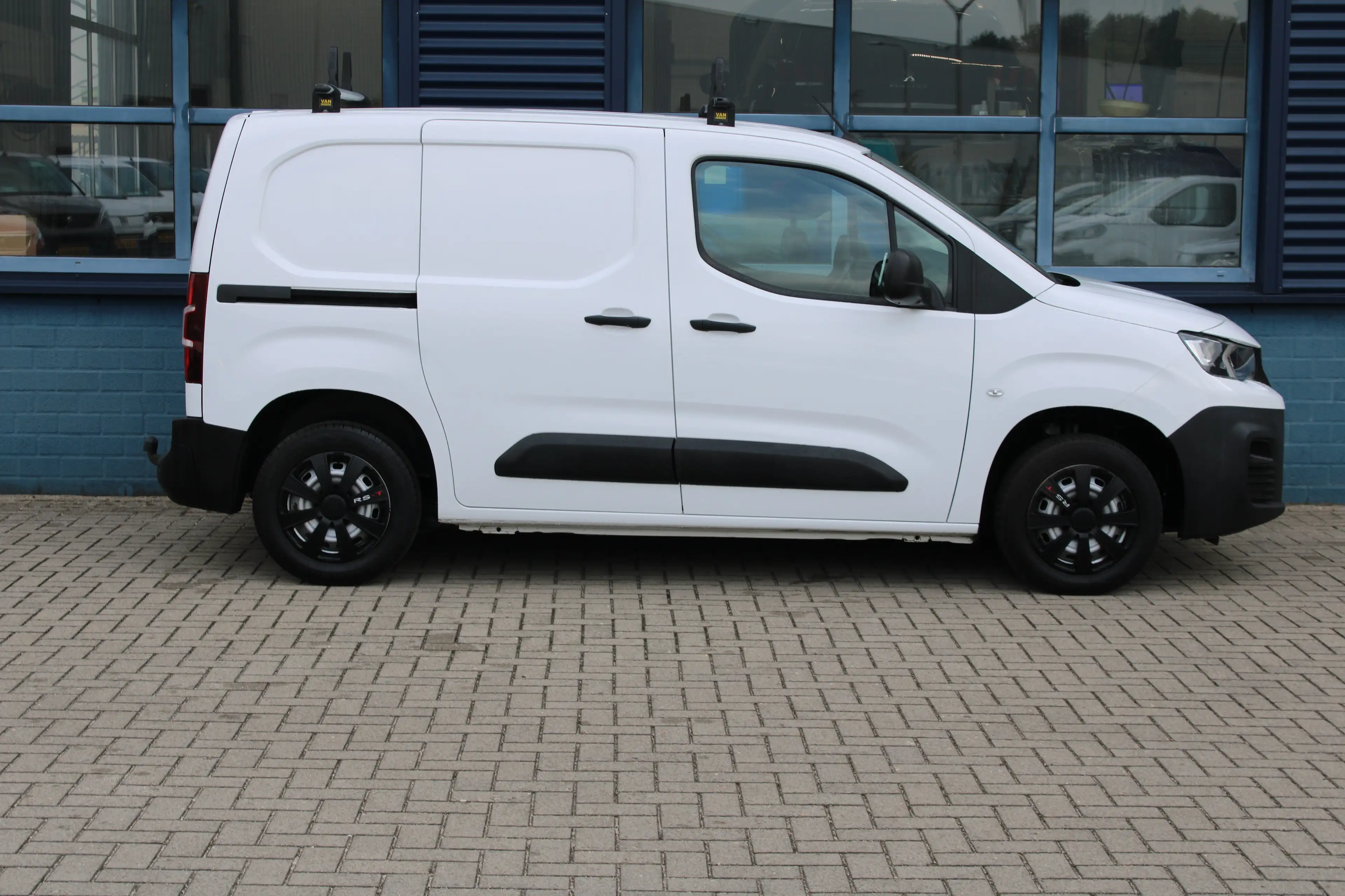 Peugeot Partner 1.5 100 PK | 3-ZITS | 2X SCHUIFDEUR | TREKHAAK | A — photo 8