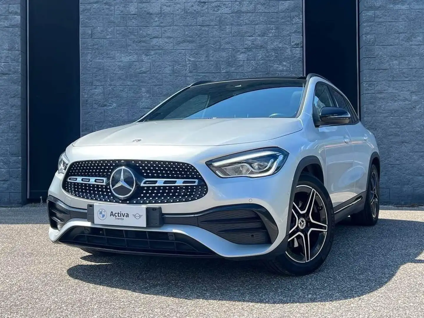 Mercedes-Benz GLA 220 220 d Premium 4matic auto - 1