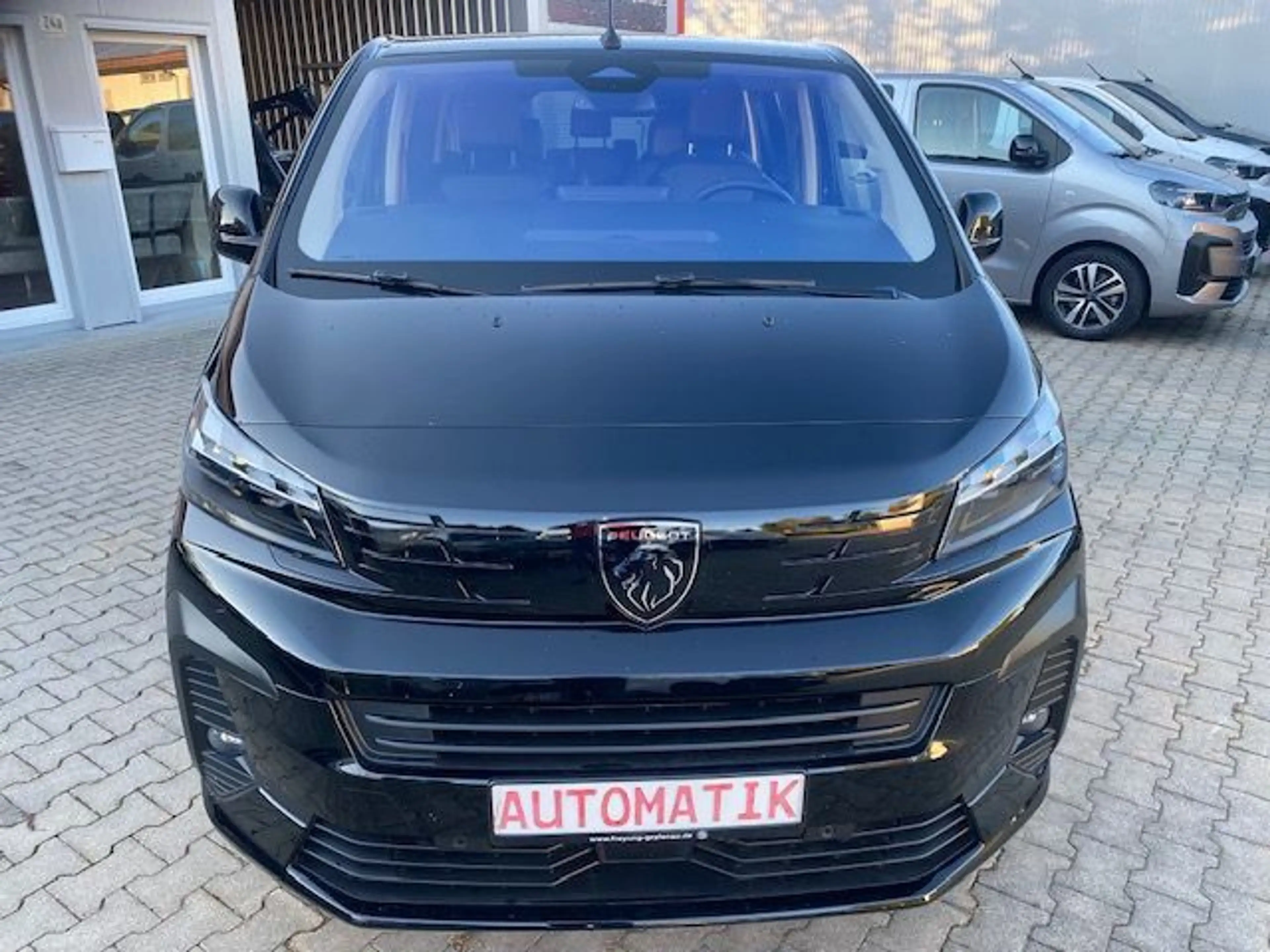 Peugeot Traveller Allure 2,2 7-Sitze M kurz Voll -sofort — photo 11