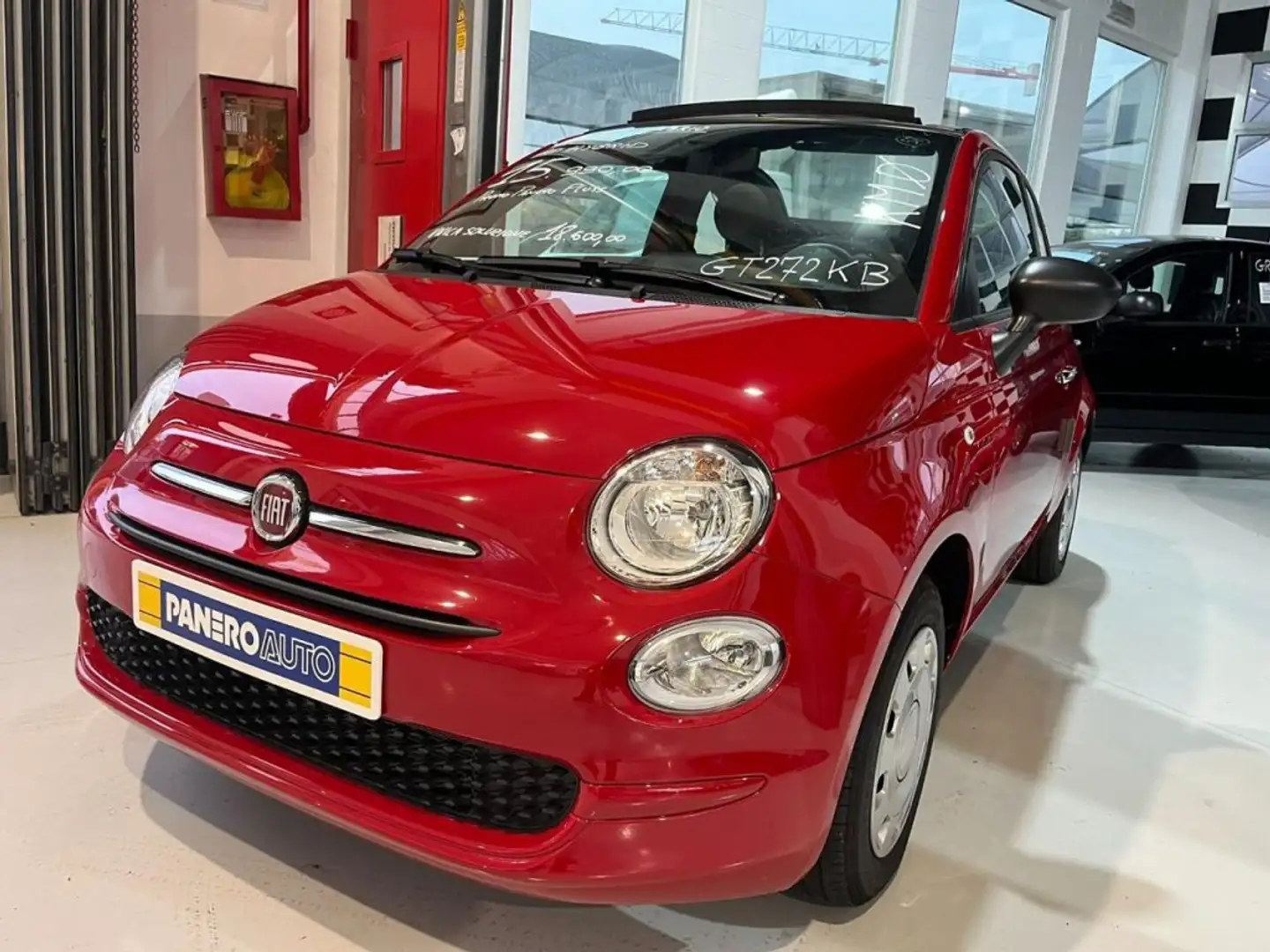 Fiat 500 C 1.0 Hybrid Rosso - 1