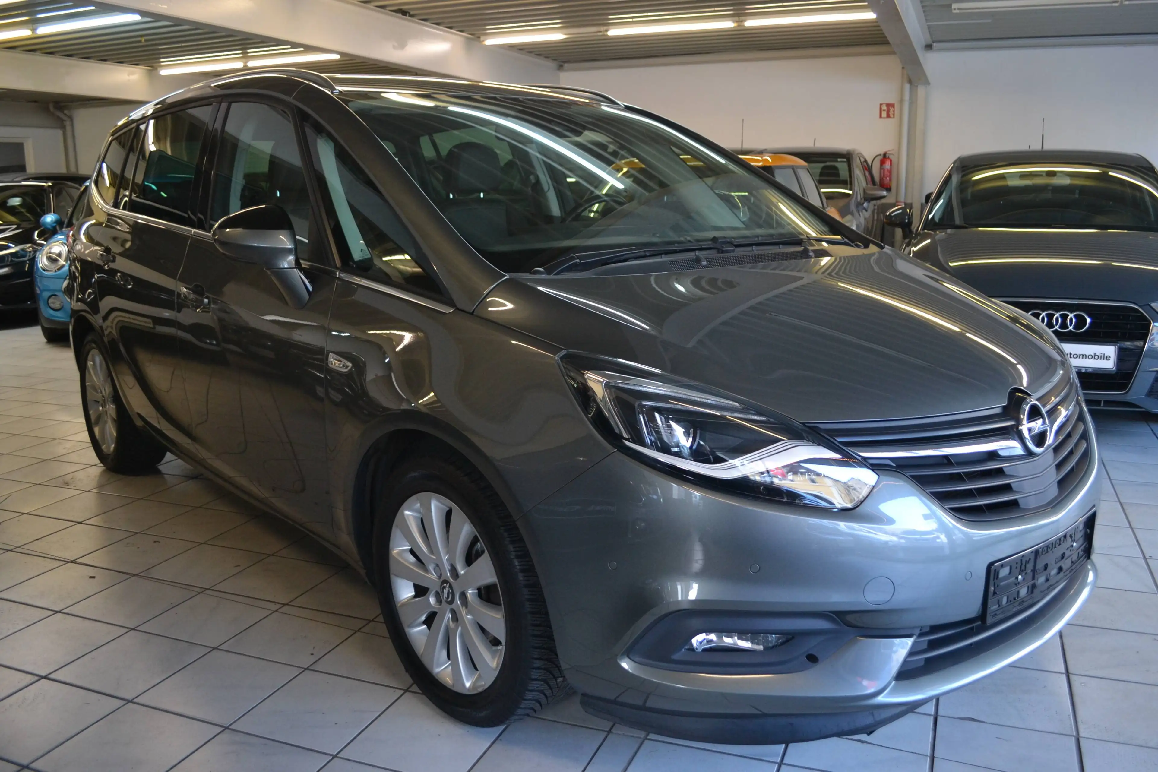 Opel Zafira Tourer C 1.4T Innovation *1.HAND*LEDER*LED*KAMERA*ACC*NAV — photo 2