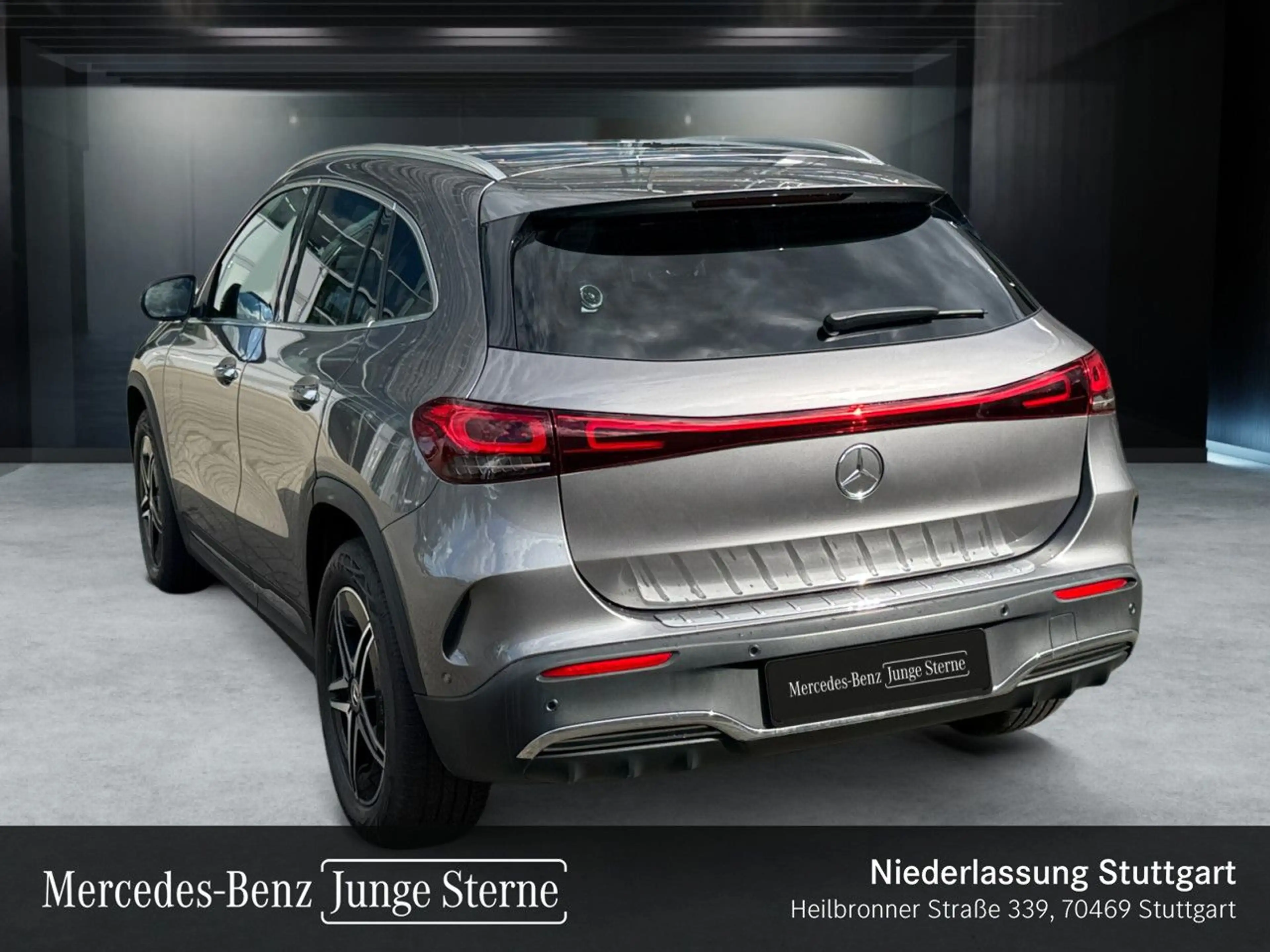 Mercedes-Benz EQA 300 4M AMG+PLUS-PAKET+PANO+KAMERA+KEYLESS — photo 9