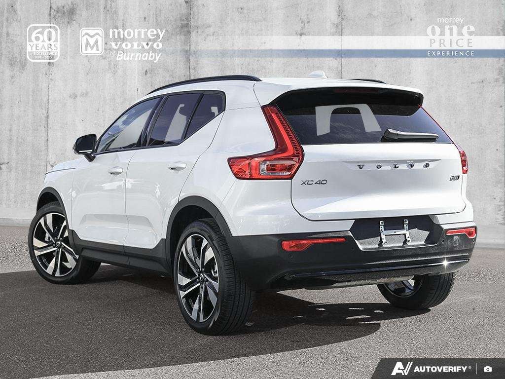 2026 Volvo XC40 Ultra | Harman Kardon Sound MORE WARRANTY THAN A NEW CAR!!! / — photo 4