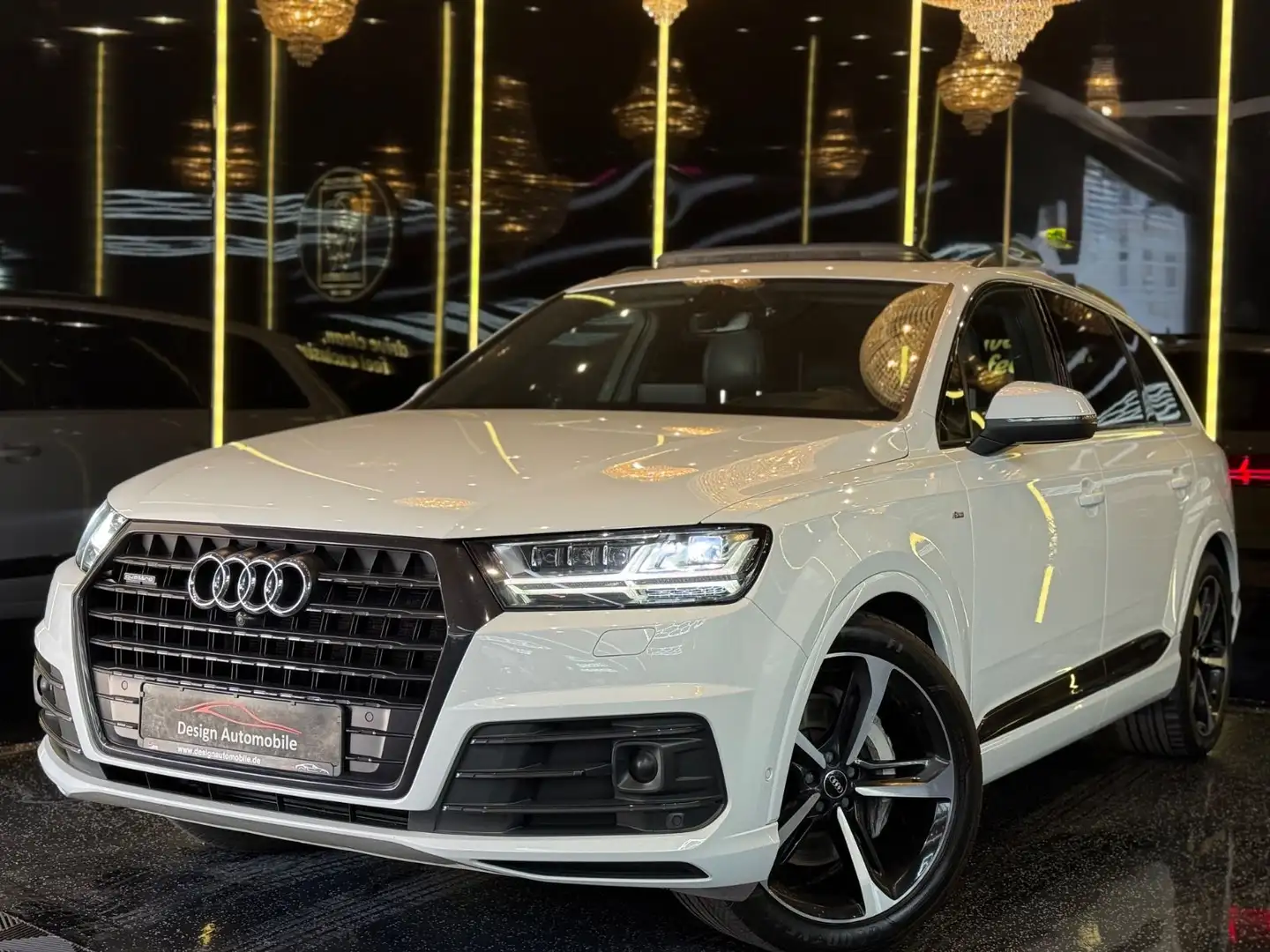 Audi Q7 3.0 TDI Quattro S-LINE*7-SITZ/MATRIX/AHK/PANO Weiß - 1