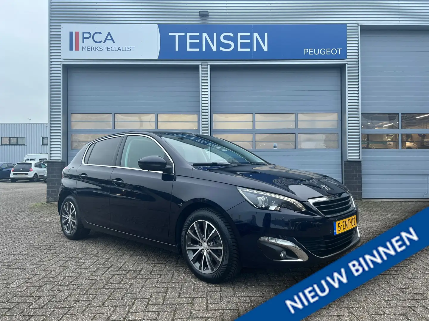 Peugeot 308 1.2 110pk e-THP Blue Lease Premium | Navigatie | T Bleu - 1