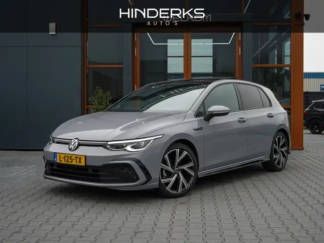 Volkswagen Golf 1.5 eTSI R-Line Bns | 3X R-Line | Pano | IQ | Adap