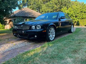 XJ6 2.7 Twin Turbo Diesel Executive