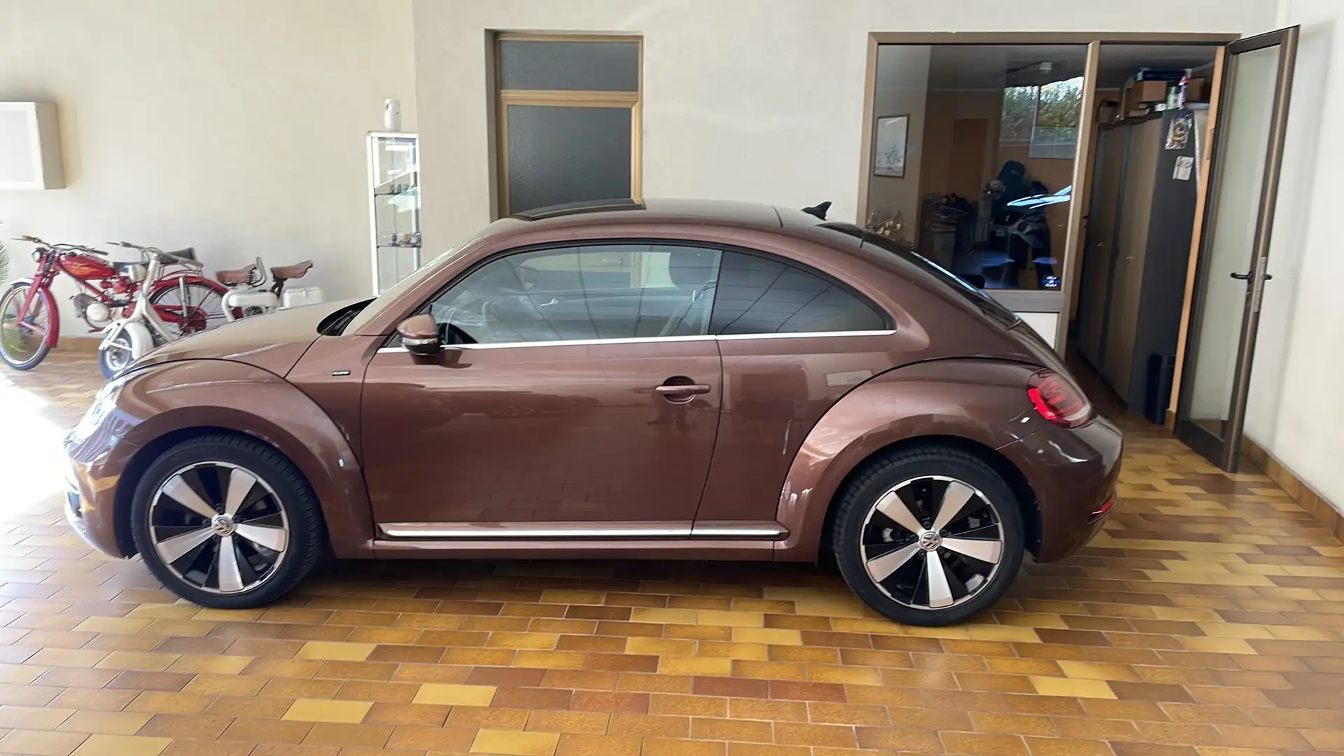 Volkswagen Maggiolino Maggiolino 1.2 tsi Design 105cv Marrone - 2