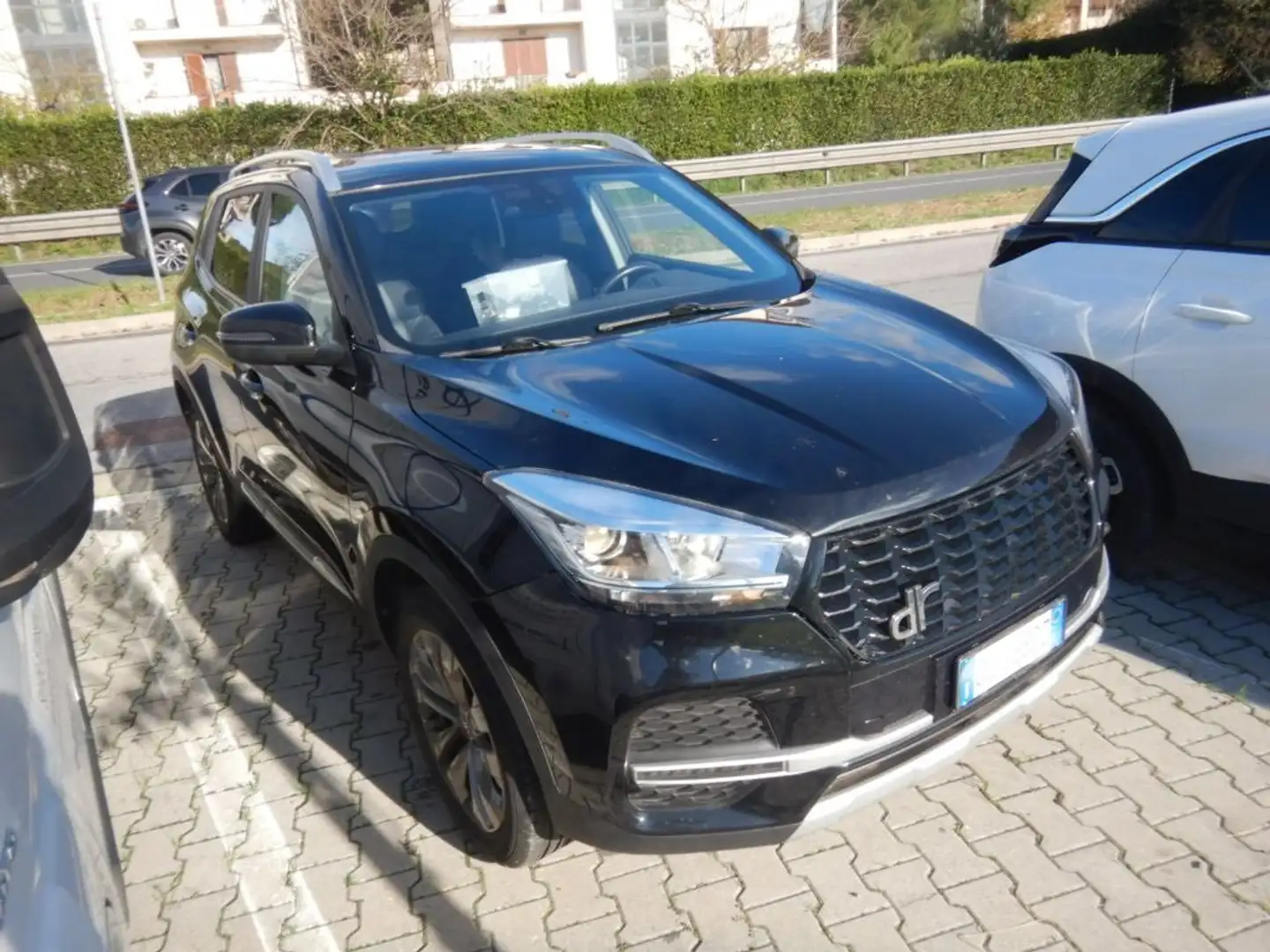 DR Automobiles DR4 1.5 Gpl 114cv Schwarz - 1