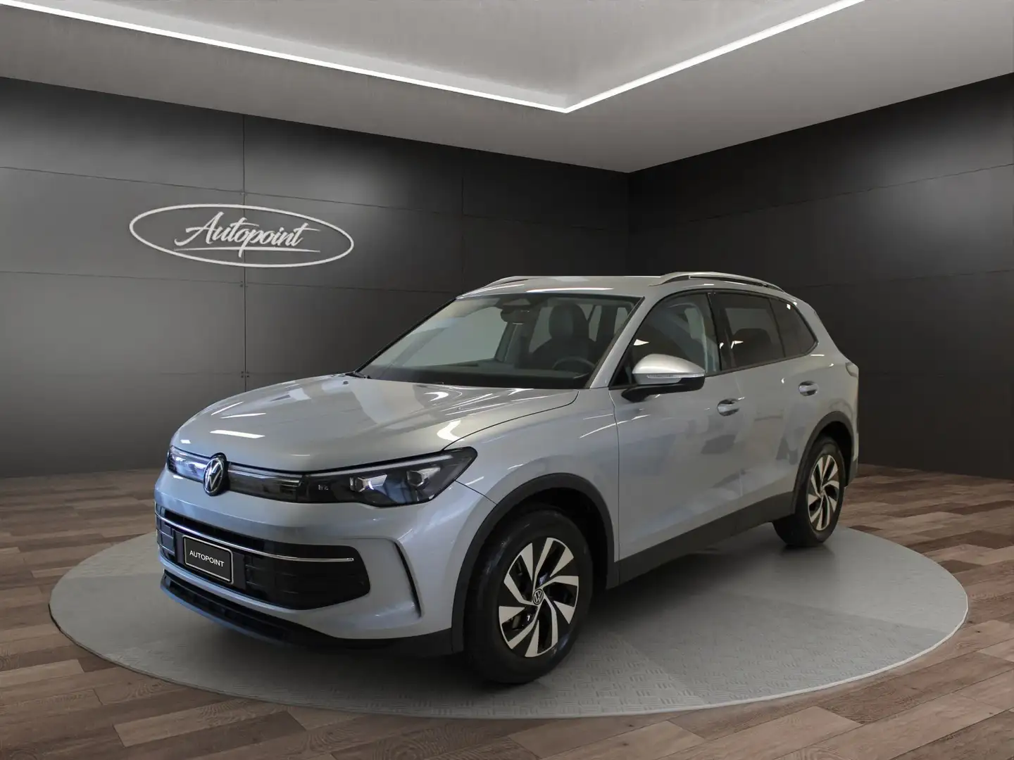 Volkswagen Tiguan 1.5 eTSI 130 CV EVO ACT DSG Edition Plus Argento - 1