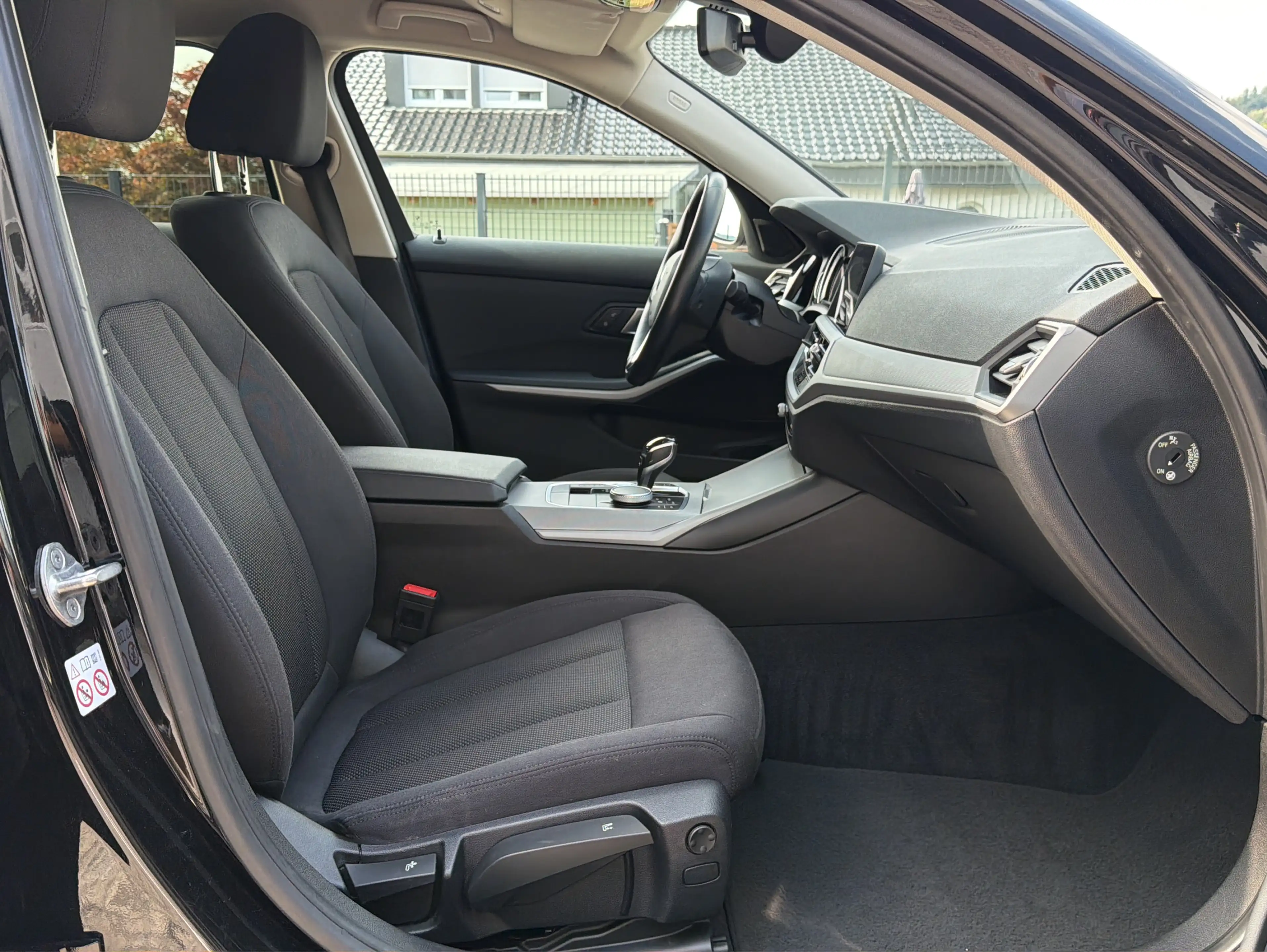 BMW 320 320d I NAVI I LASER I HEAD-UP I KEYLESS I CP — photo 13