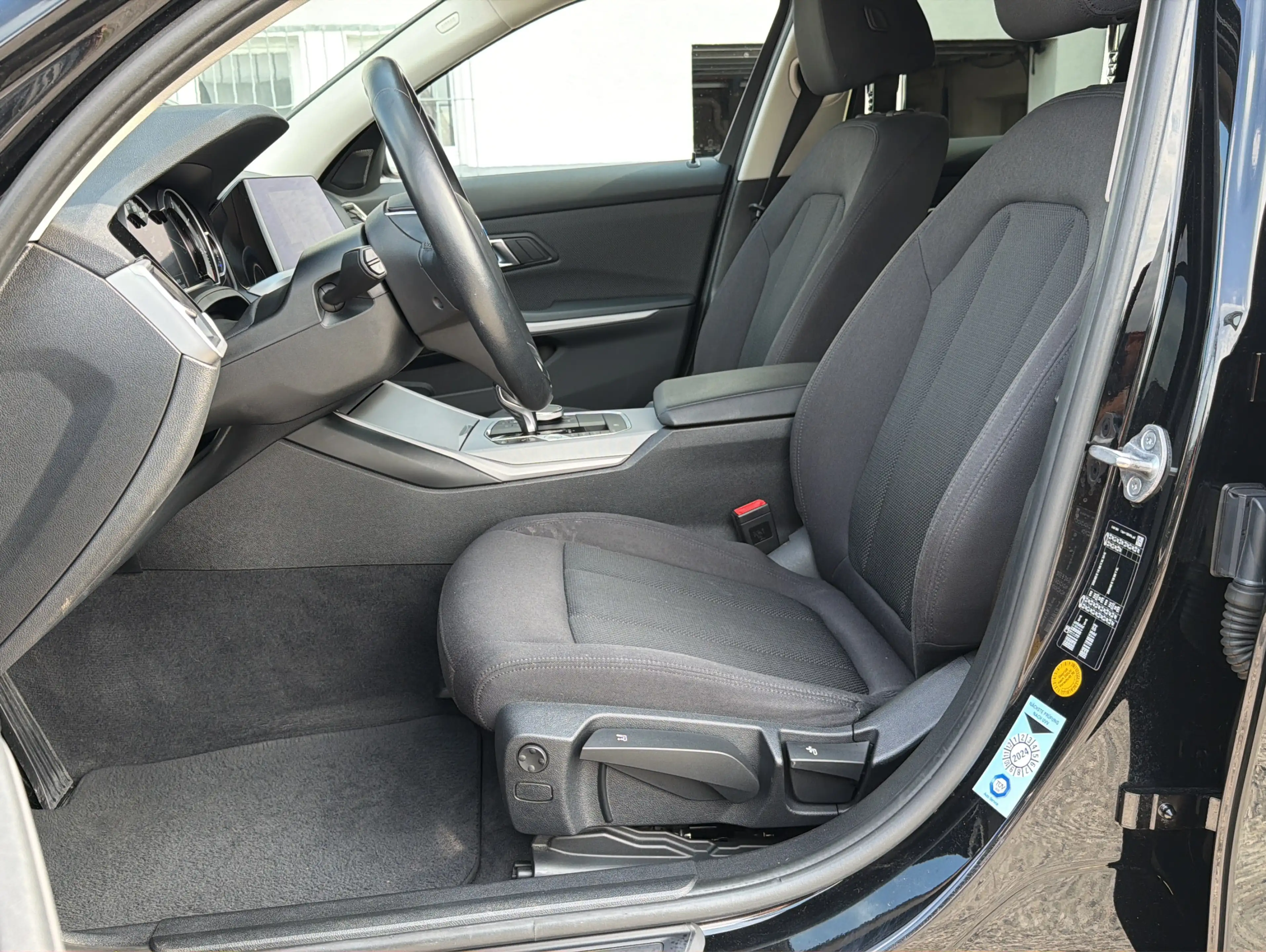 BMW 320 320d I NAVI I LASER I HEAD-UP I KEYLESS I CP — photo 12