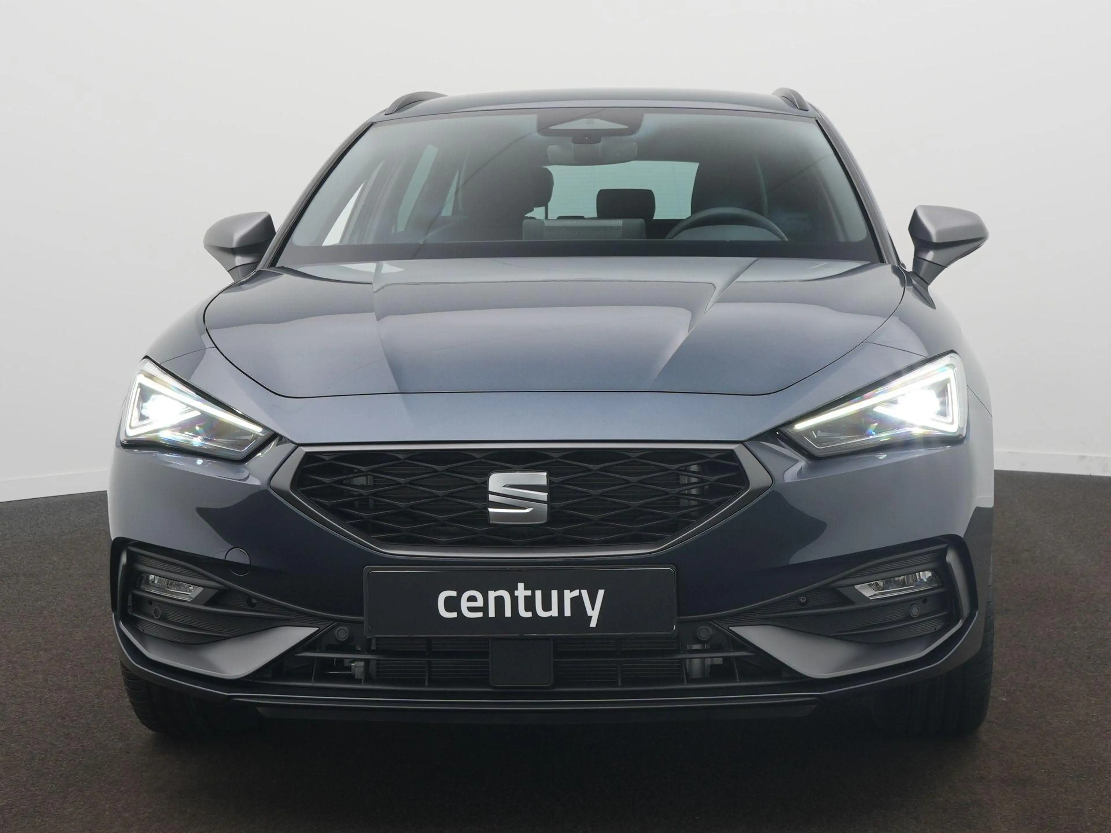 SEAT Leon e-Hybrid Sportstourer FR Business 1.5 TSI eHybrid 150 kW / — photo 2