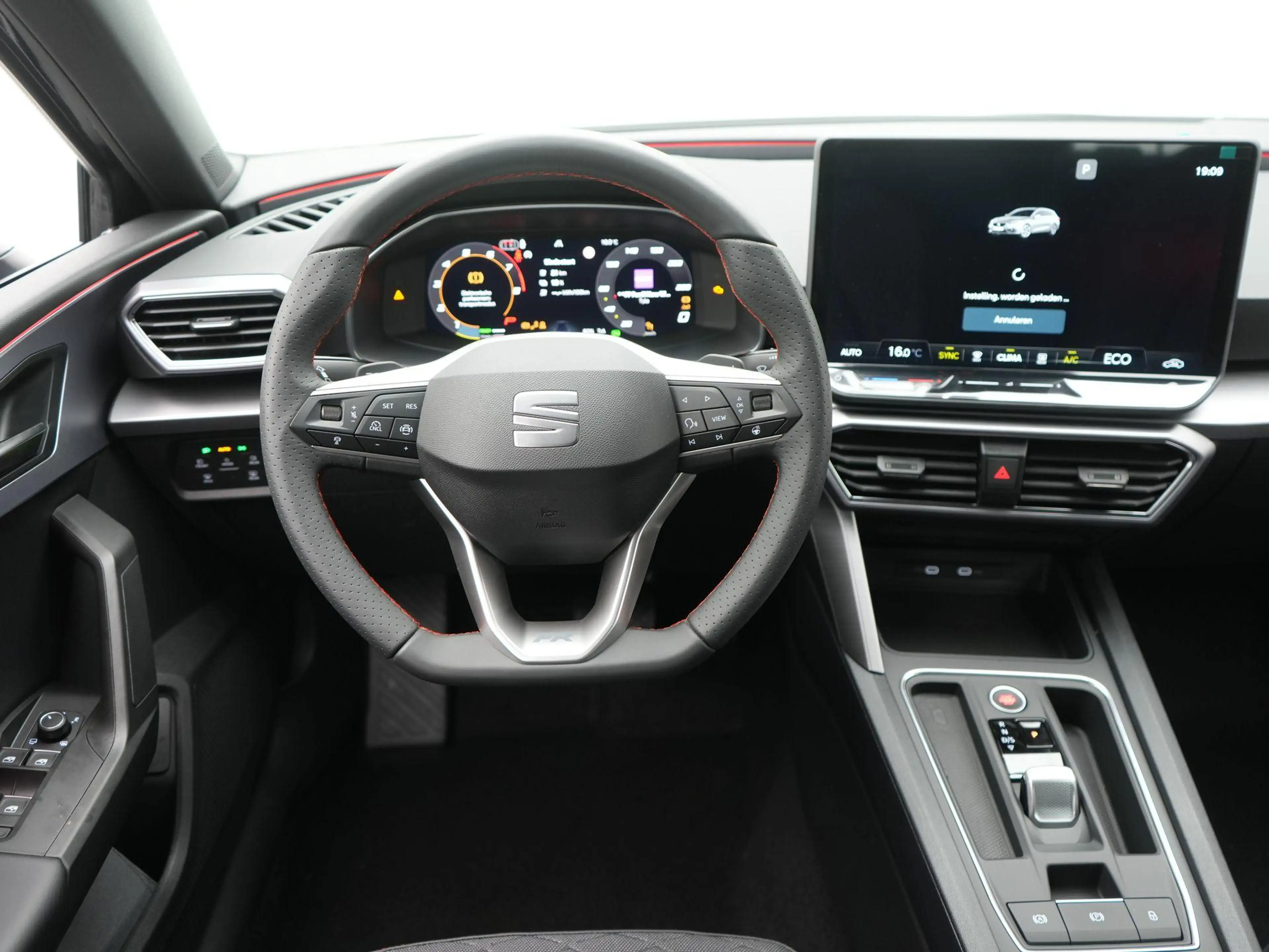 SEAT Leon e-Hybrid Sportstourer FR Business 1.5 TSI eHybrid 150 kW / — photo 13