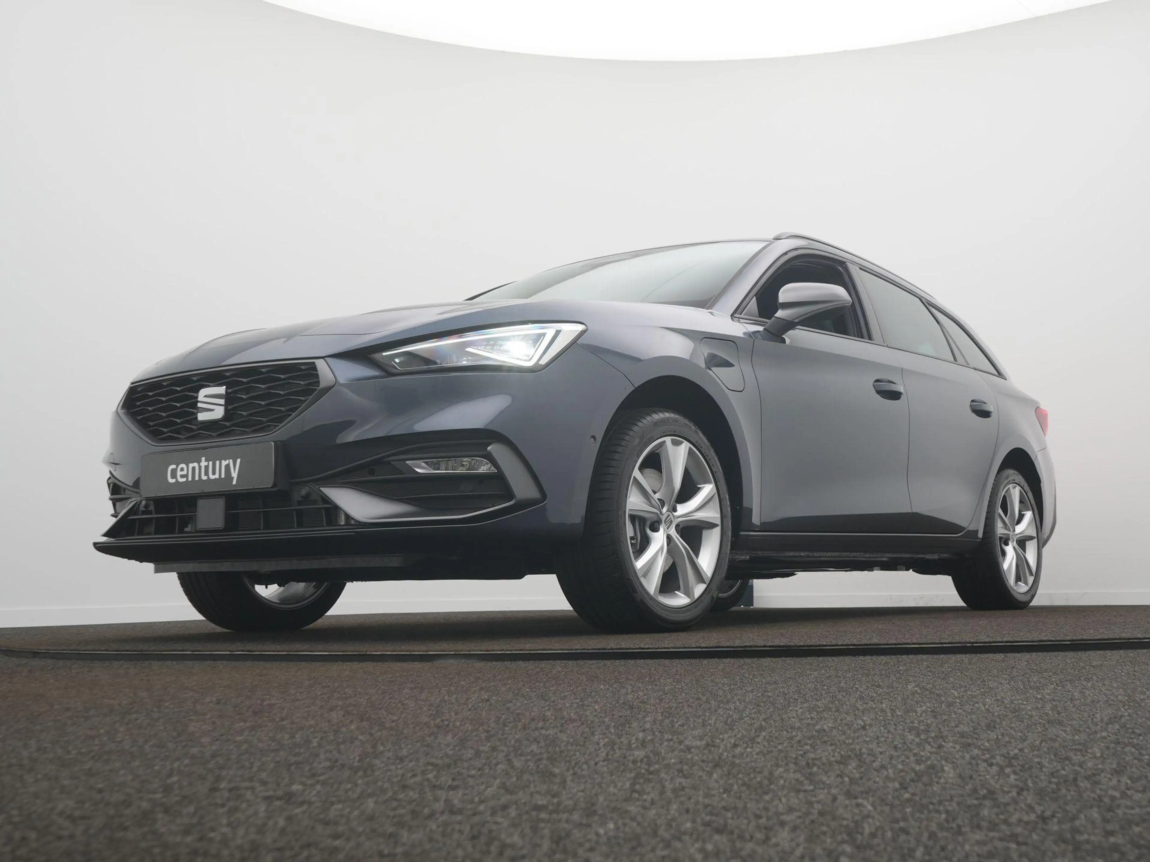 SEAT Leon e-Hybrid Sportstourer FR Business 1.5 TSI eHybrid 150 kW / — photo 9
