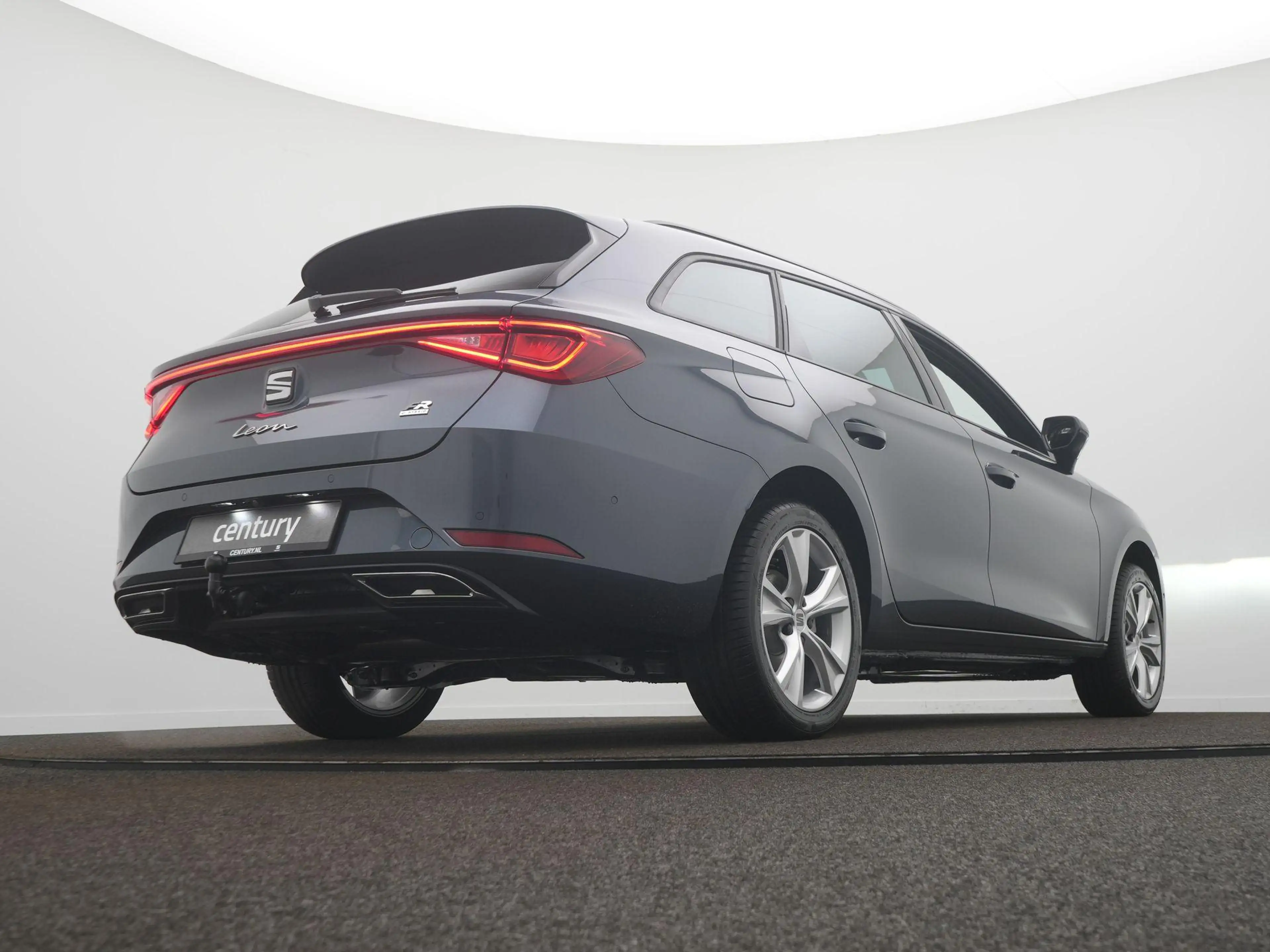 SEAT Leon e-Hybrid Sportstourer FR Business 1.5 TSI eHybrid 150 kW / — photo 10
