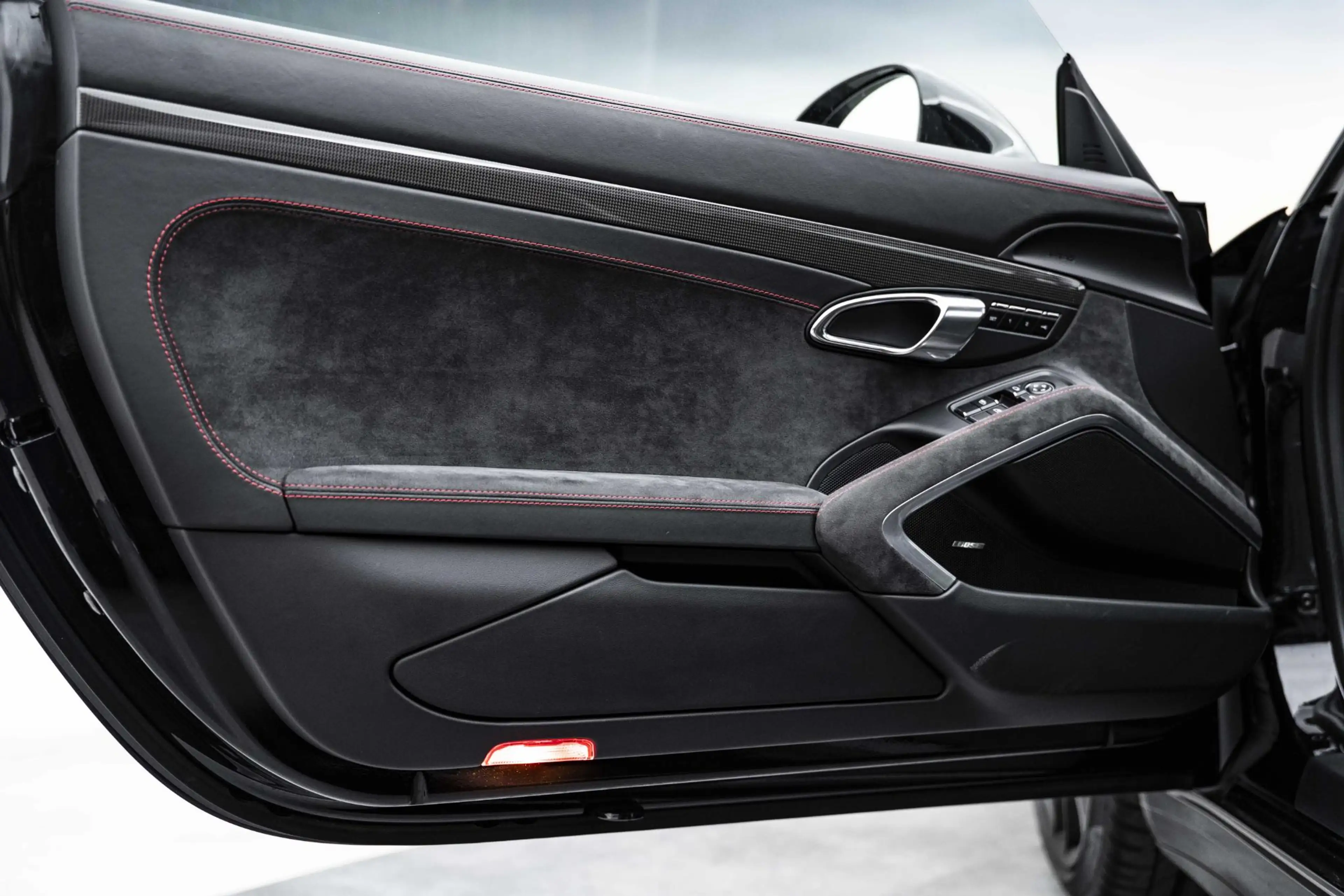 Porsche 991 991.2 - 3.0 CARRERA 4 GTS COUPE — photo 17