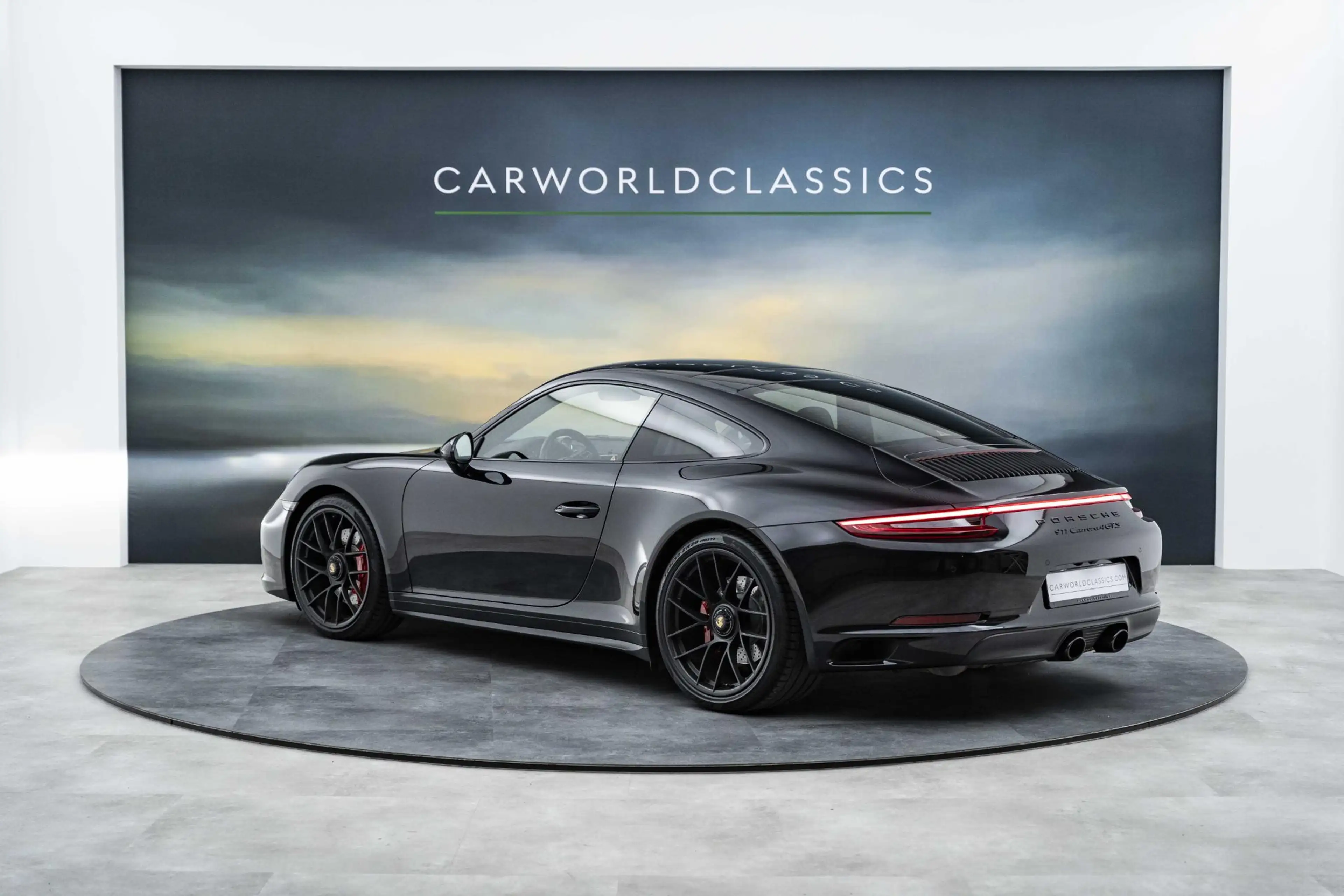 Porsche 991 991.2 - 3.0 CARRERA 4 GTS COUPE — photo 2