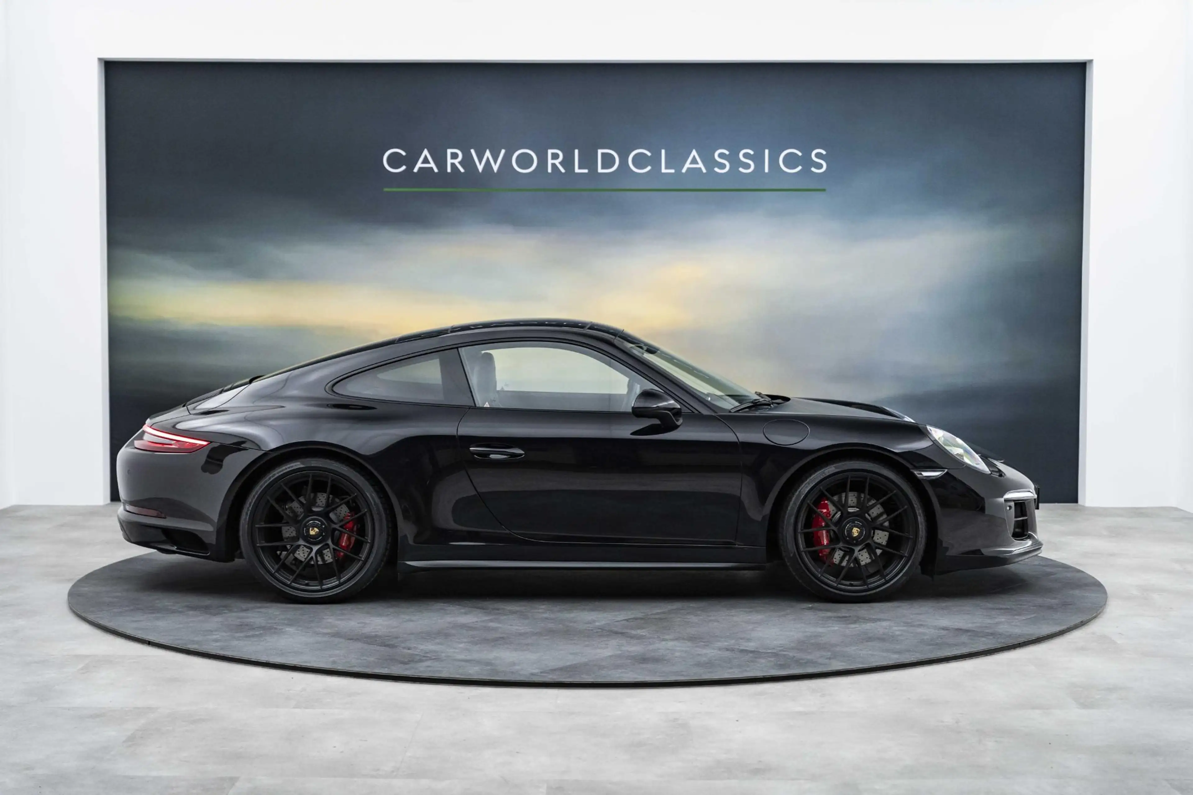 Porsche 991 991.2 - 3.0 CARRERA 4 GTS COUPE — photo 9