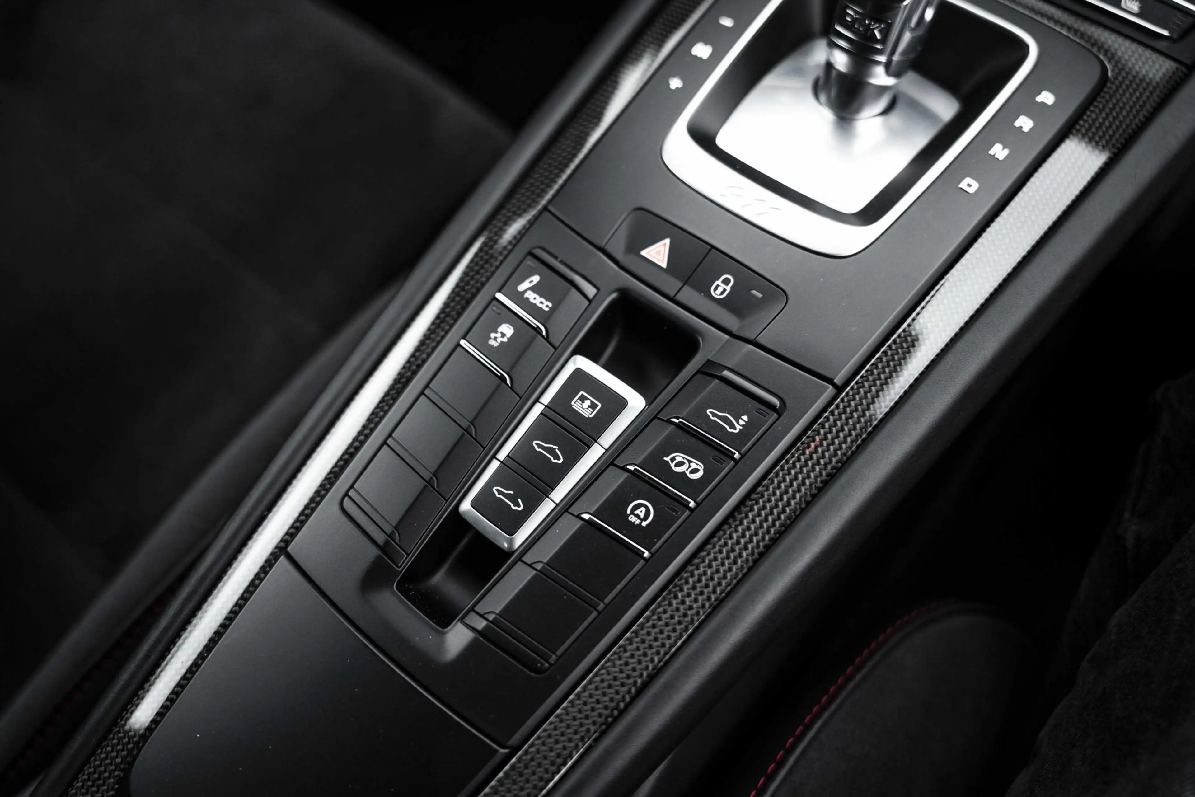 Porsche 991 991.2 - 3.0 CARRERA 4 GTS COUPE — photo 23