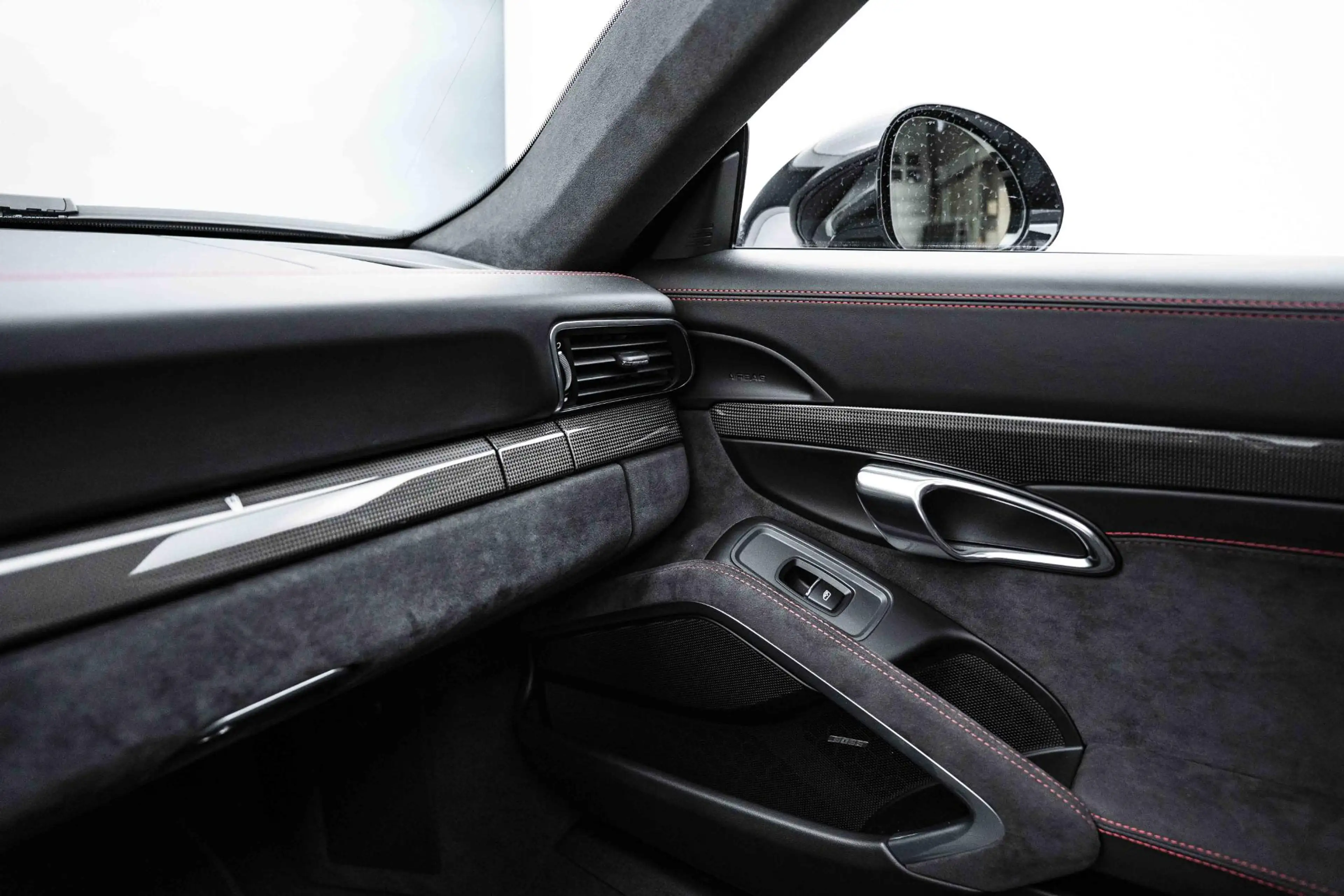 Porsche 991 991.2 - 3.0 CARRERA 4 GTS COUPE — photo 49