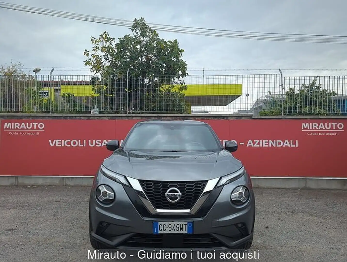Nissan Juke 2ª serie Juke 1.0 DIG-T 114 CV DCT N-Connecta Grigio - 2