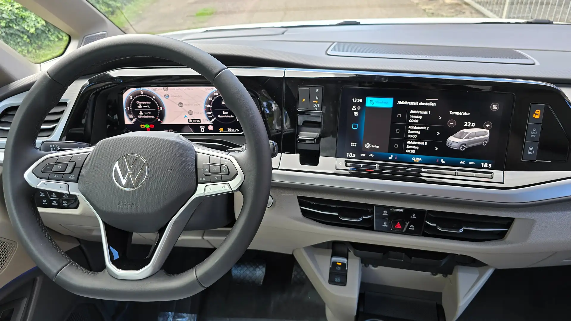 Volkswagen T7 Multivan Edition VOLL! 7S.Vis a Vis,Harman Kardon, 360 Grad Weiß - 2