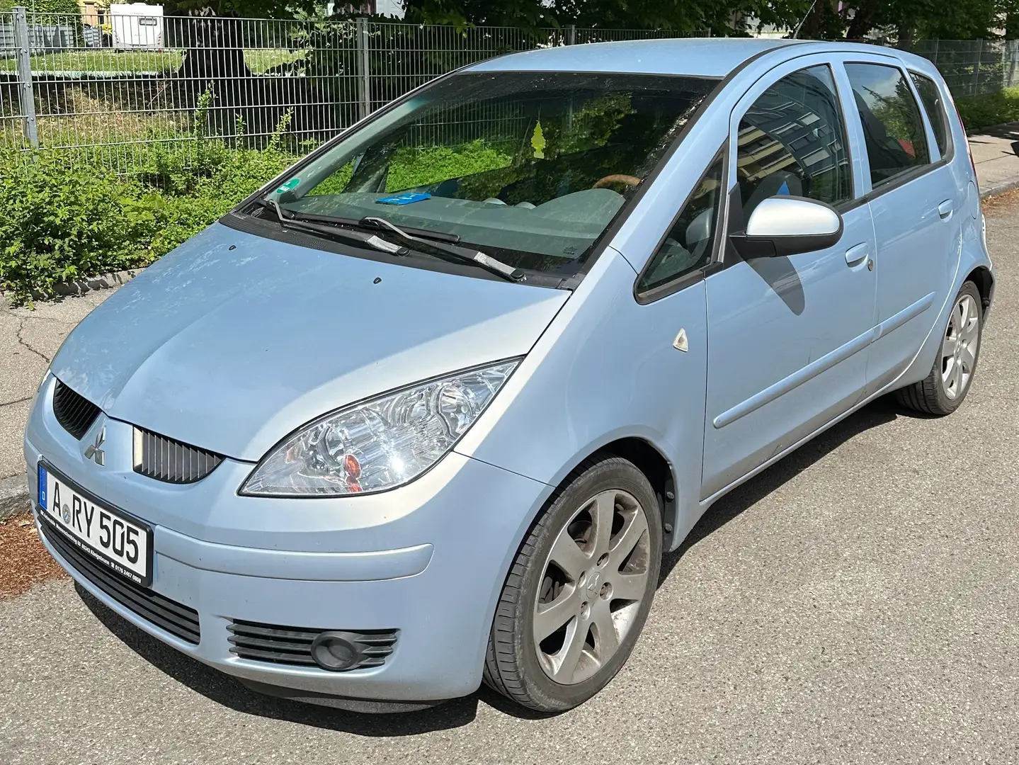 Mitsubishi Colt Colt 1.5 Invite Albastru - 1