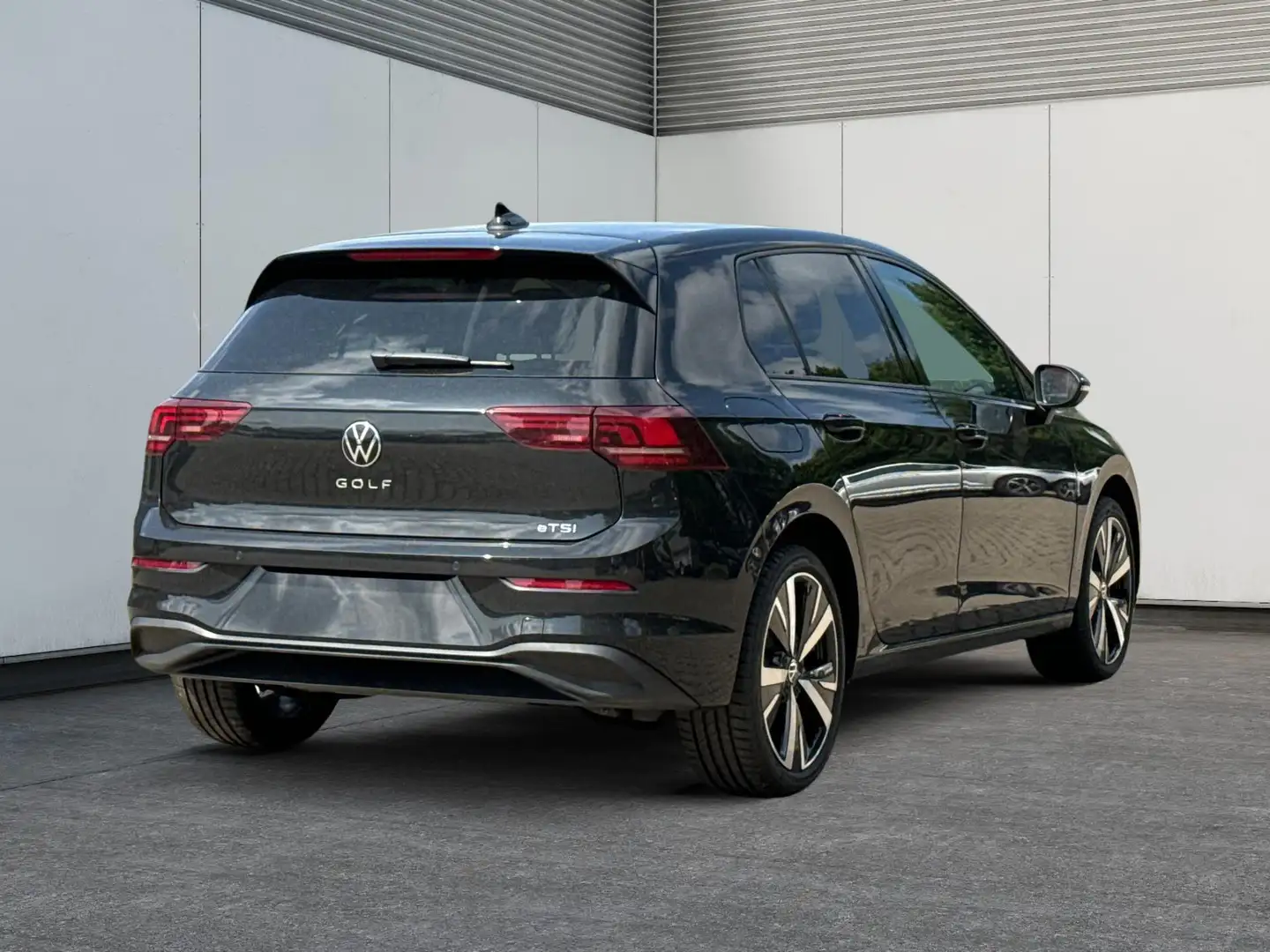 Volkswagen Golf People KAMERA+18" ALU+ACC+LED+SHZ+KLIMA+KESSY+A... Schwarz - 2