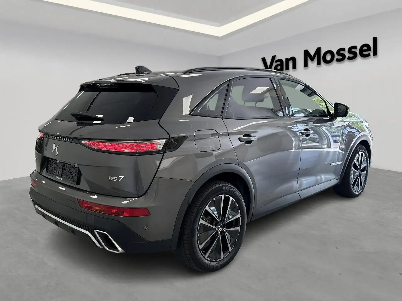 DS Automobiles DS 7 Crossback 2024