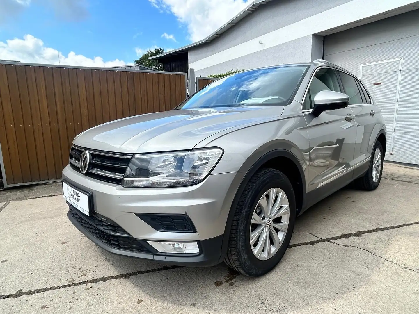 Volkswagen Tiguan Comfortline BMT/Start-Stopp 4Motion Gris - 1