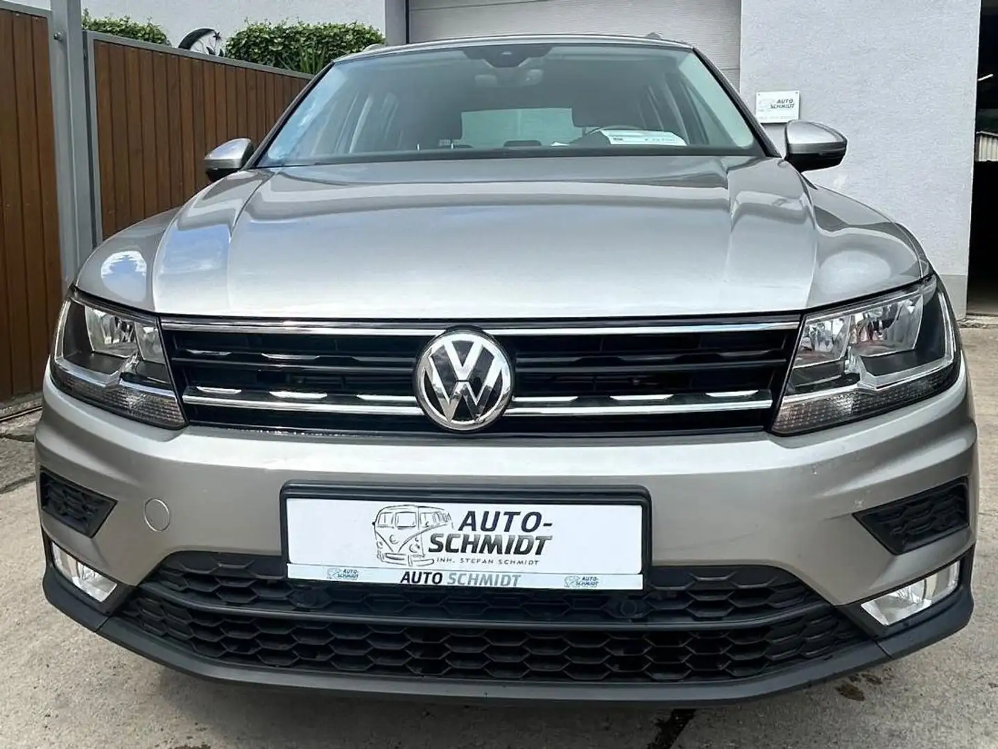 Volkswagen Tiguan Comfortline BMT/Start-Stopp 4Motion Gris - 2