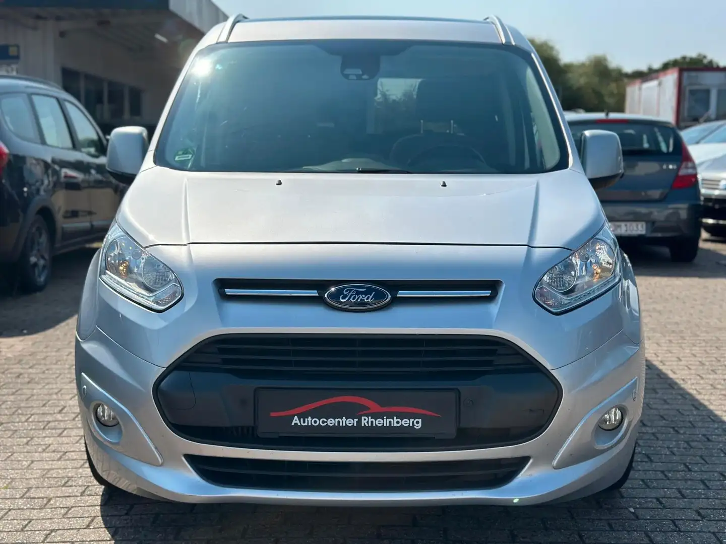 Ford Grand Tourneo Connect Titanium* Weiß - 2