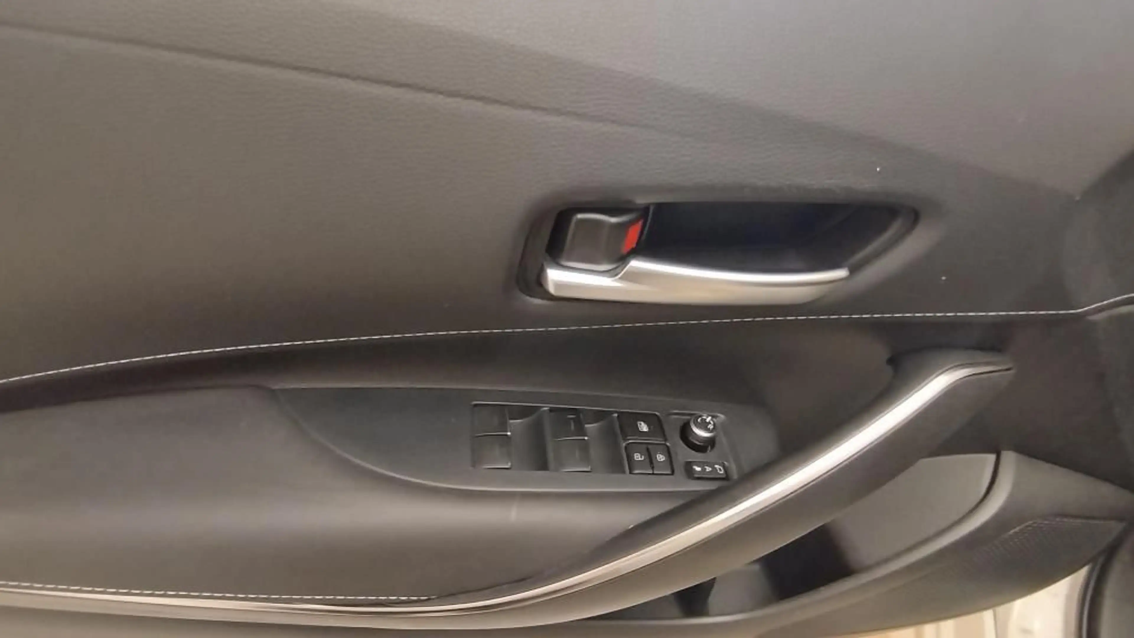 Suzuki Swace SWACE Comfort+  CVT, LED,Klimaaut,Lenkradheizung — photo 10