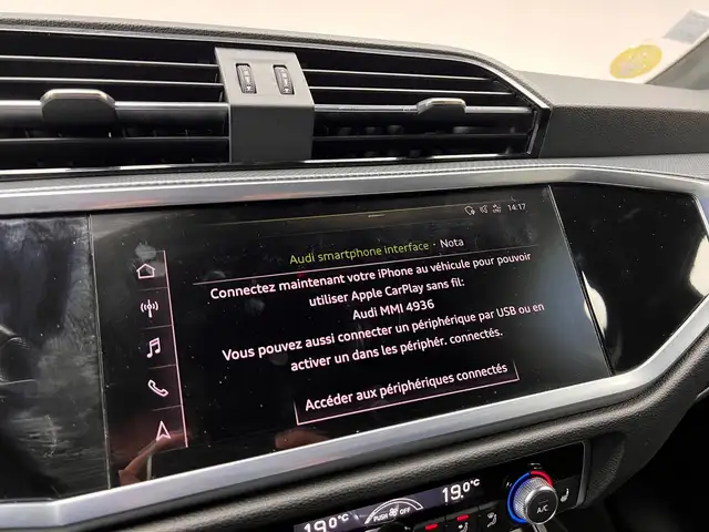 Audi Q3 view 29