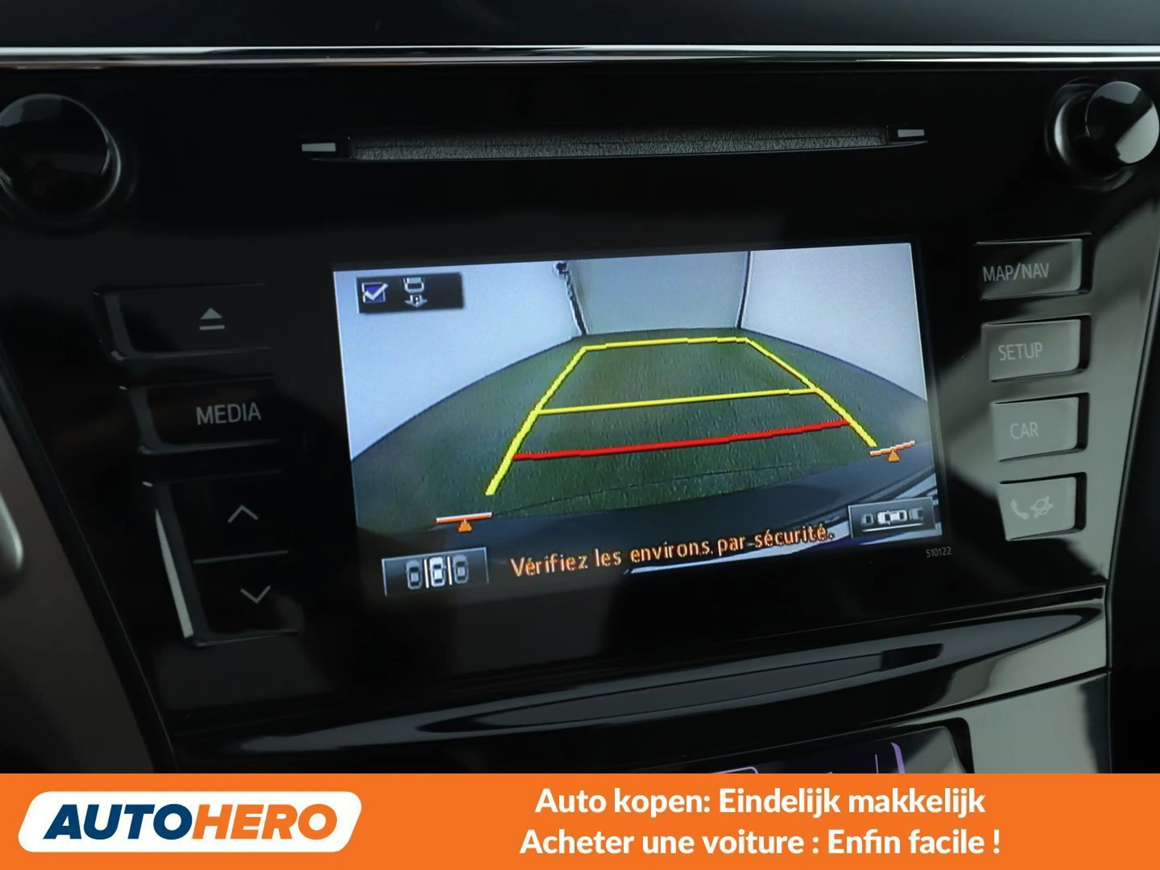 Toyota Prius+ 1.8 — photo 9