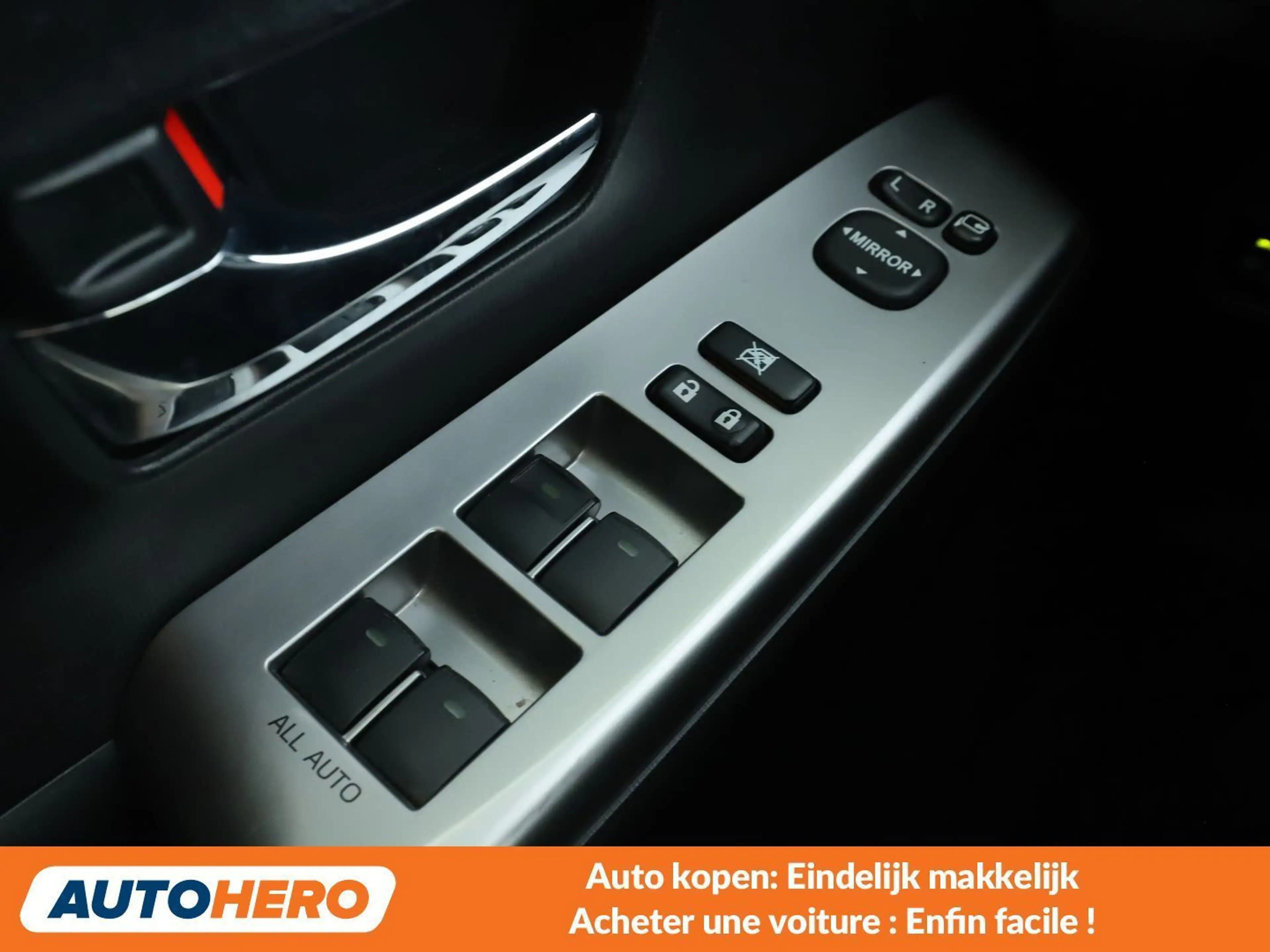 Toyota Prius+ 1.8 — photo 14
