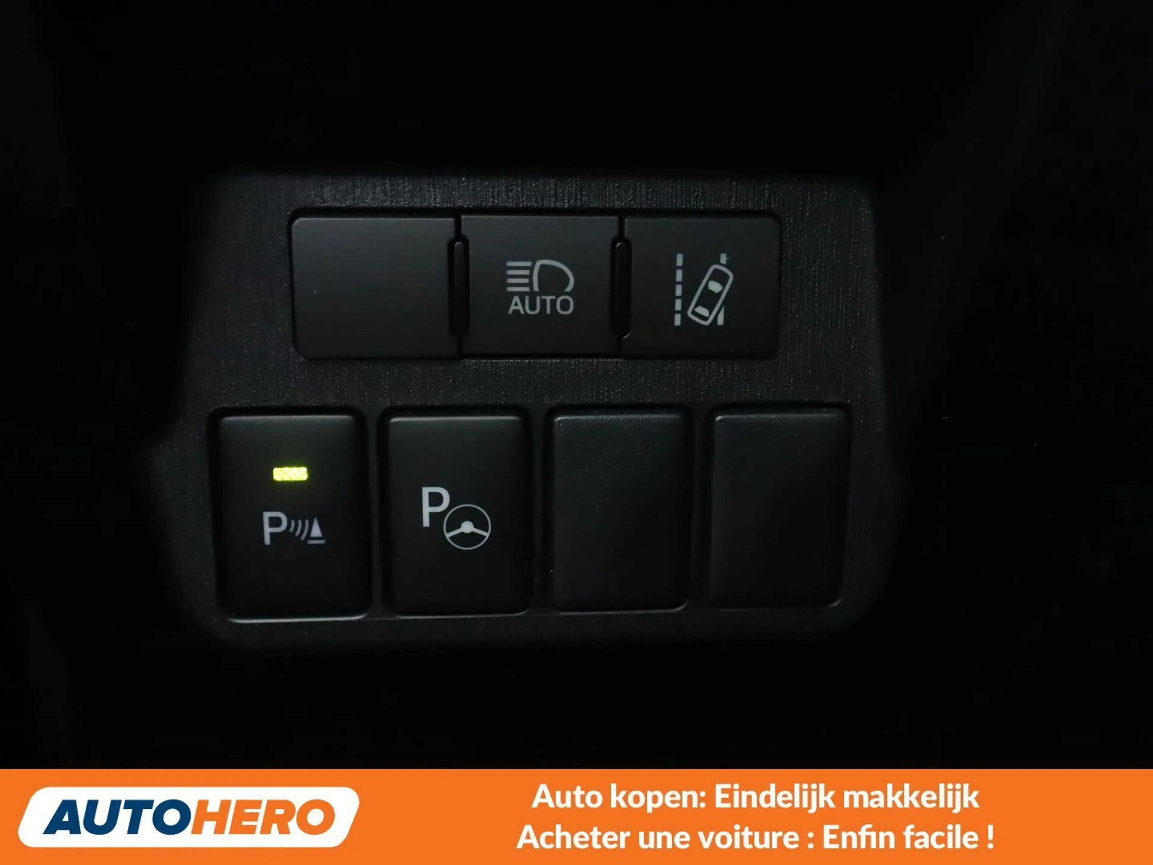 Toyota Prius+ 1.8 — photo 13