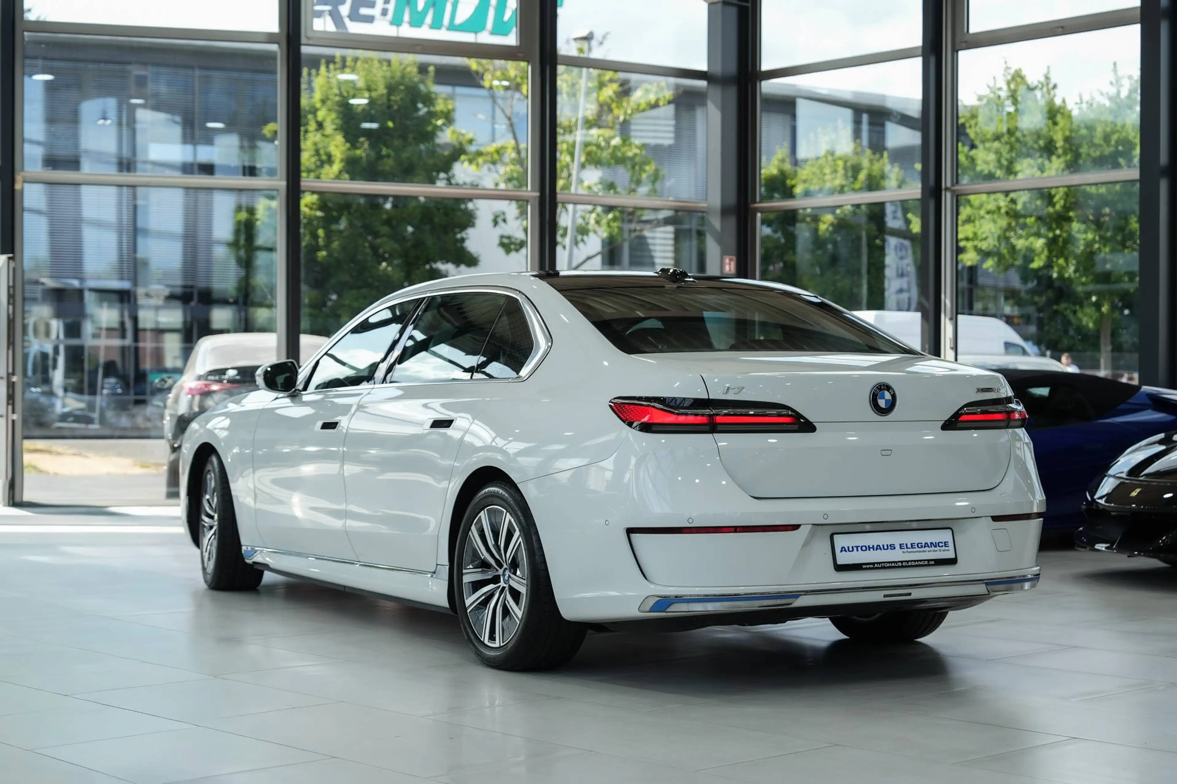 BMW i7 xDrive 60 Design Pure Excellence*1.HAND*B&W* — photo 3