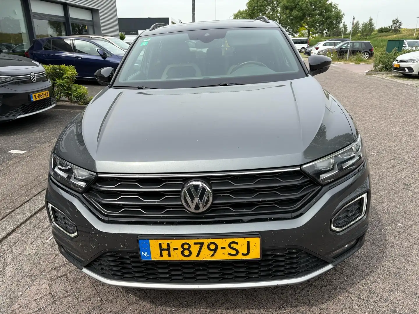 Volkswagen T-Roc 1.5 TSI Sport | WORDT VERWACHT | Gris - 2