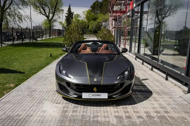 Ferrari Portofino view 5