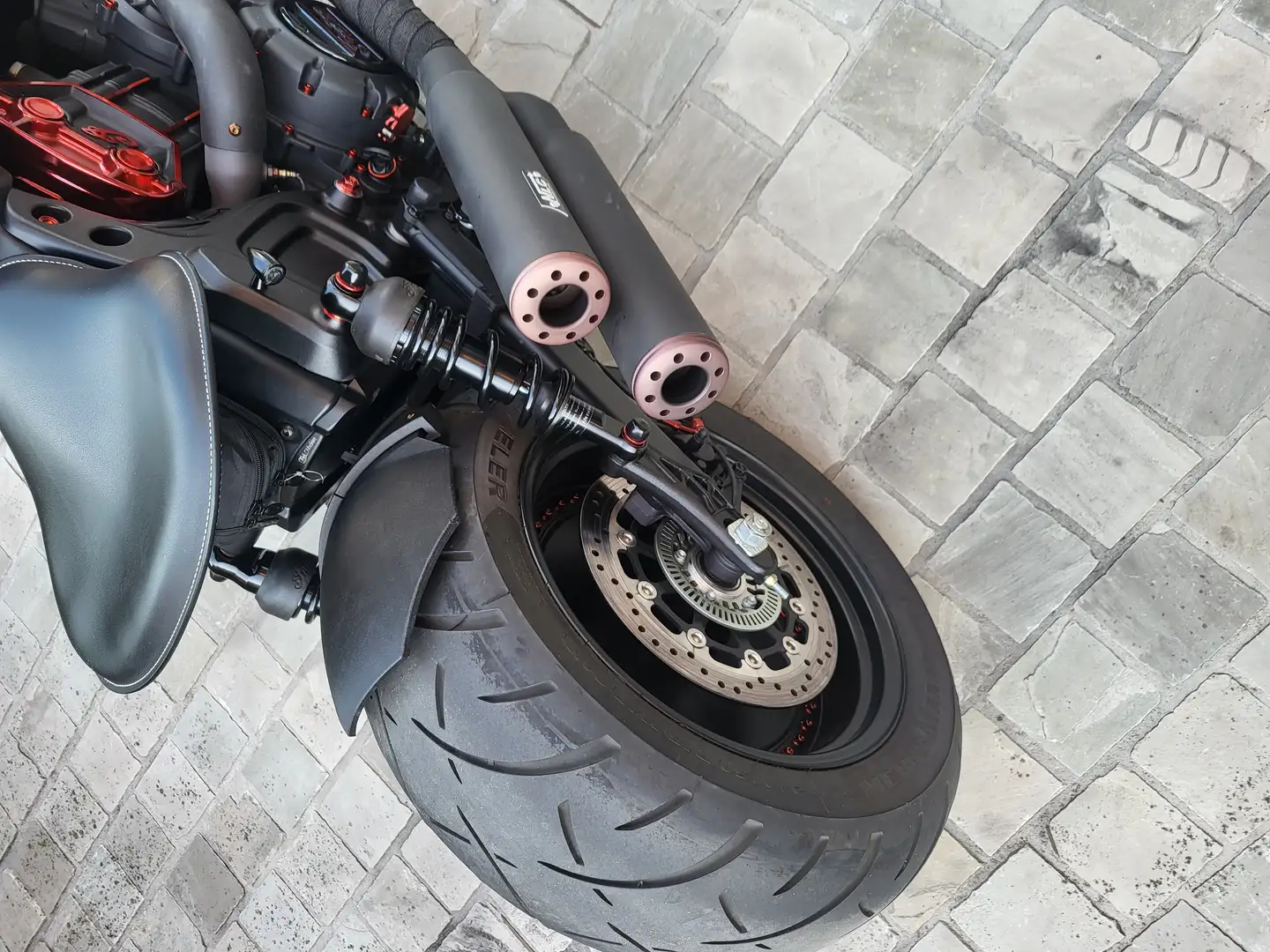 Indian Scout Indian Scout Custom bobber Noir - 2