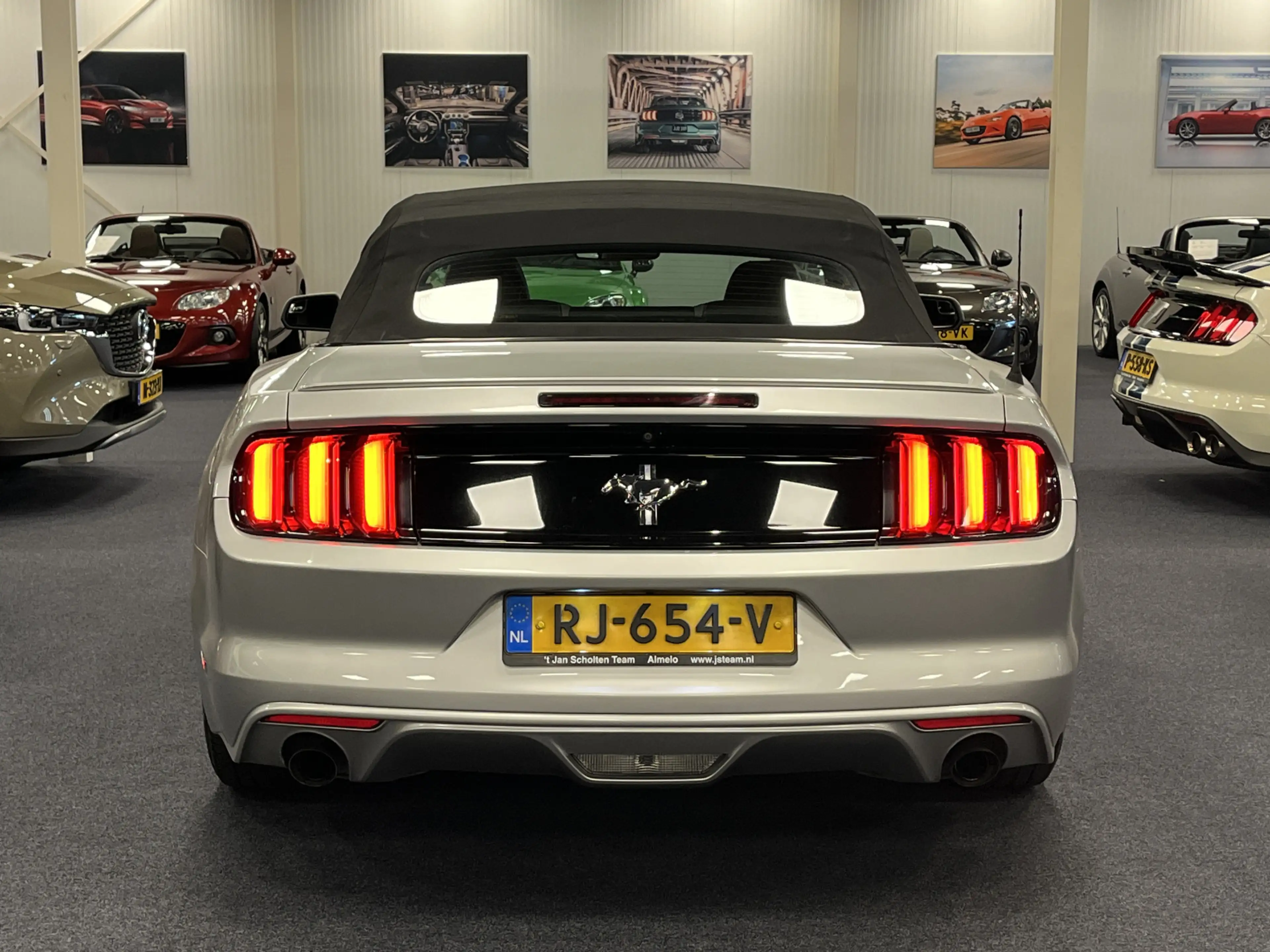 Ford Mustang Convertible 3.7i V6 Premium 305PK Automaat Lederen — photo 16