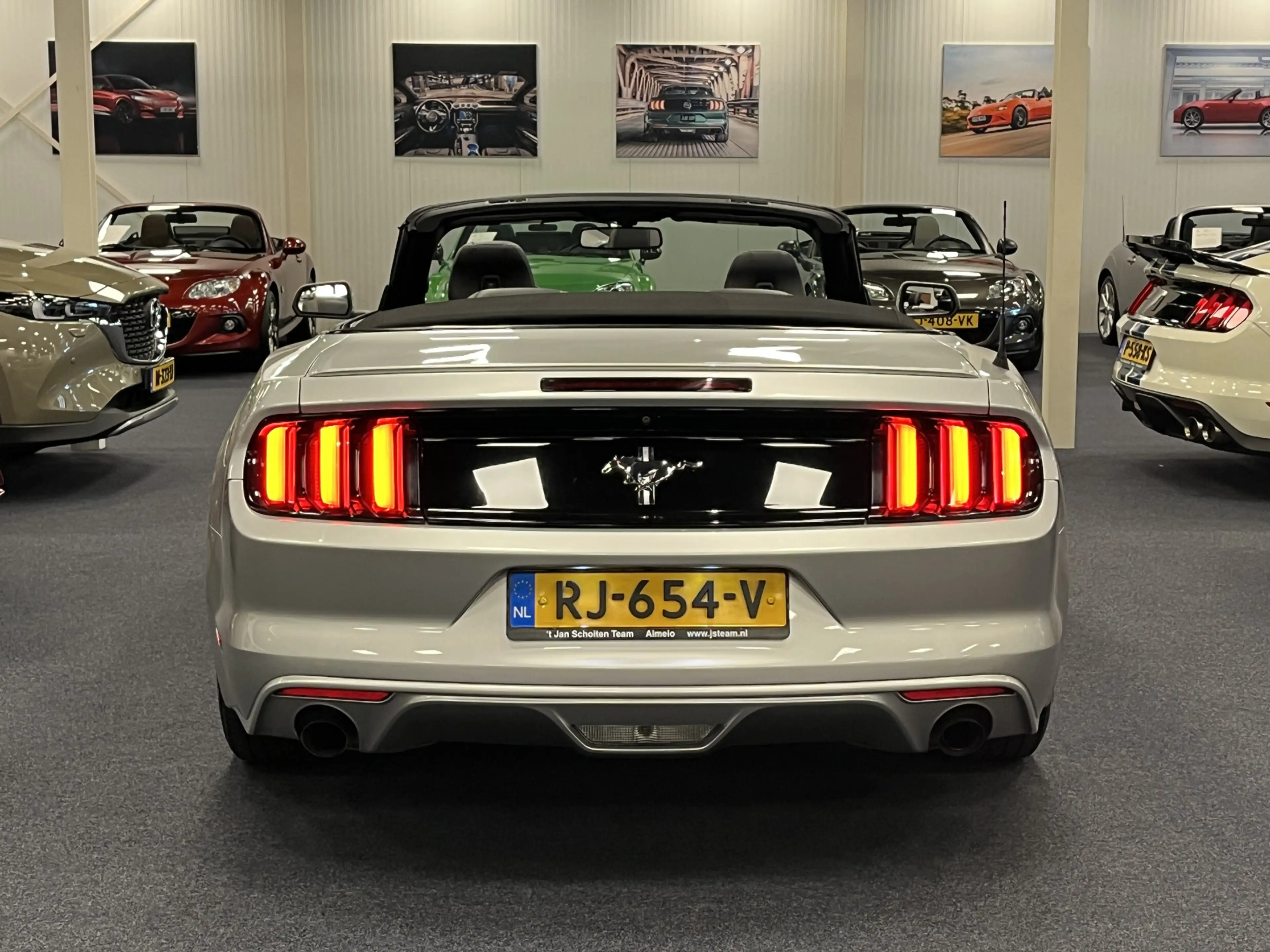 Ford Mustang Convertible 3.7i V6 Premium 305PK Automaat Lederen — photo 15