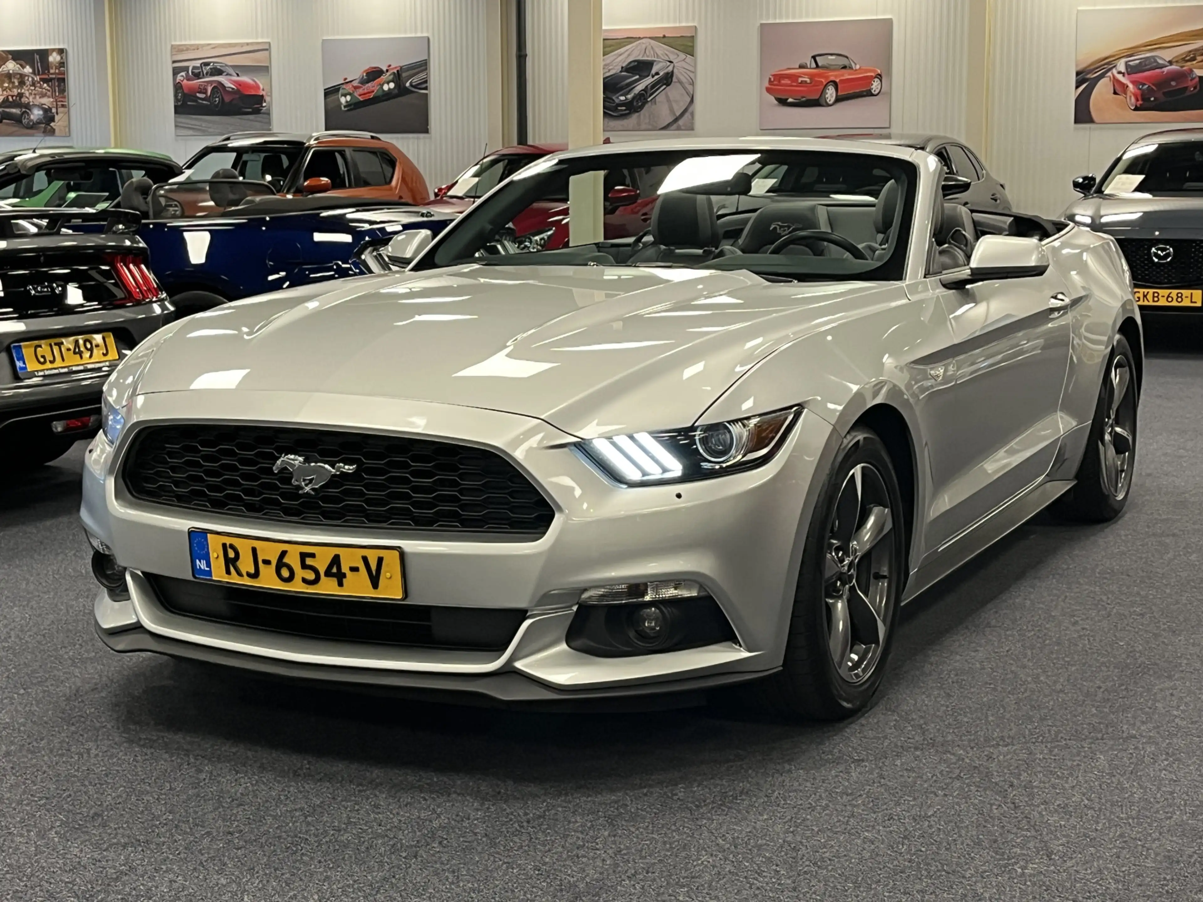 Ford Mustang Convertible 3.7i V6 Premium 305PK Automaat Lederen — photo 10