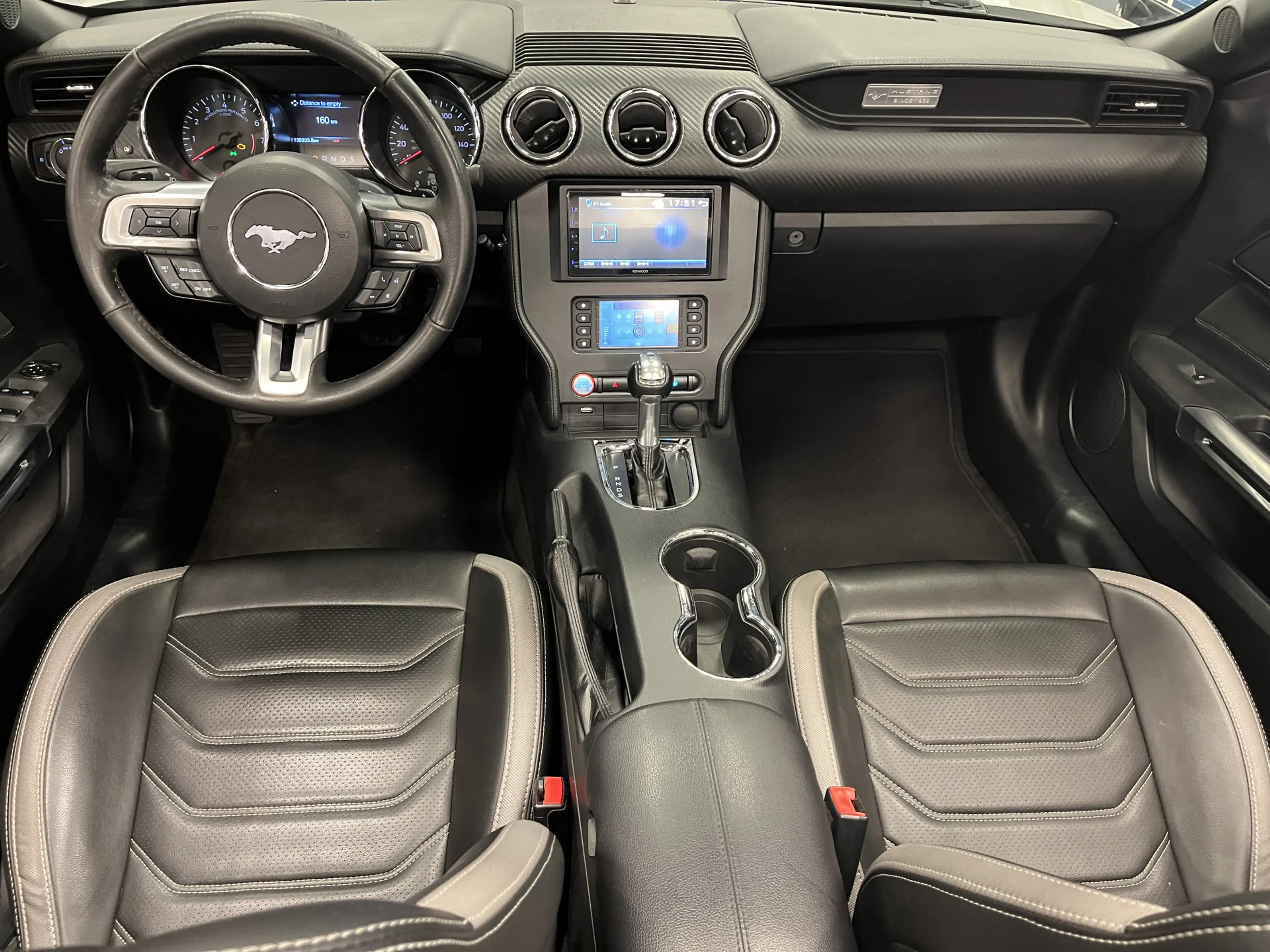 Ford Mustang Convertible 3.7i V6 Premium 305PK Automaat Lederen — photo 22